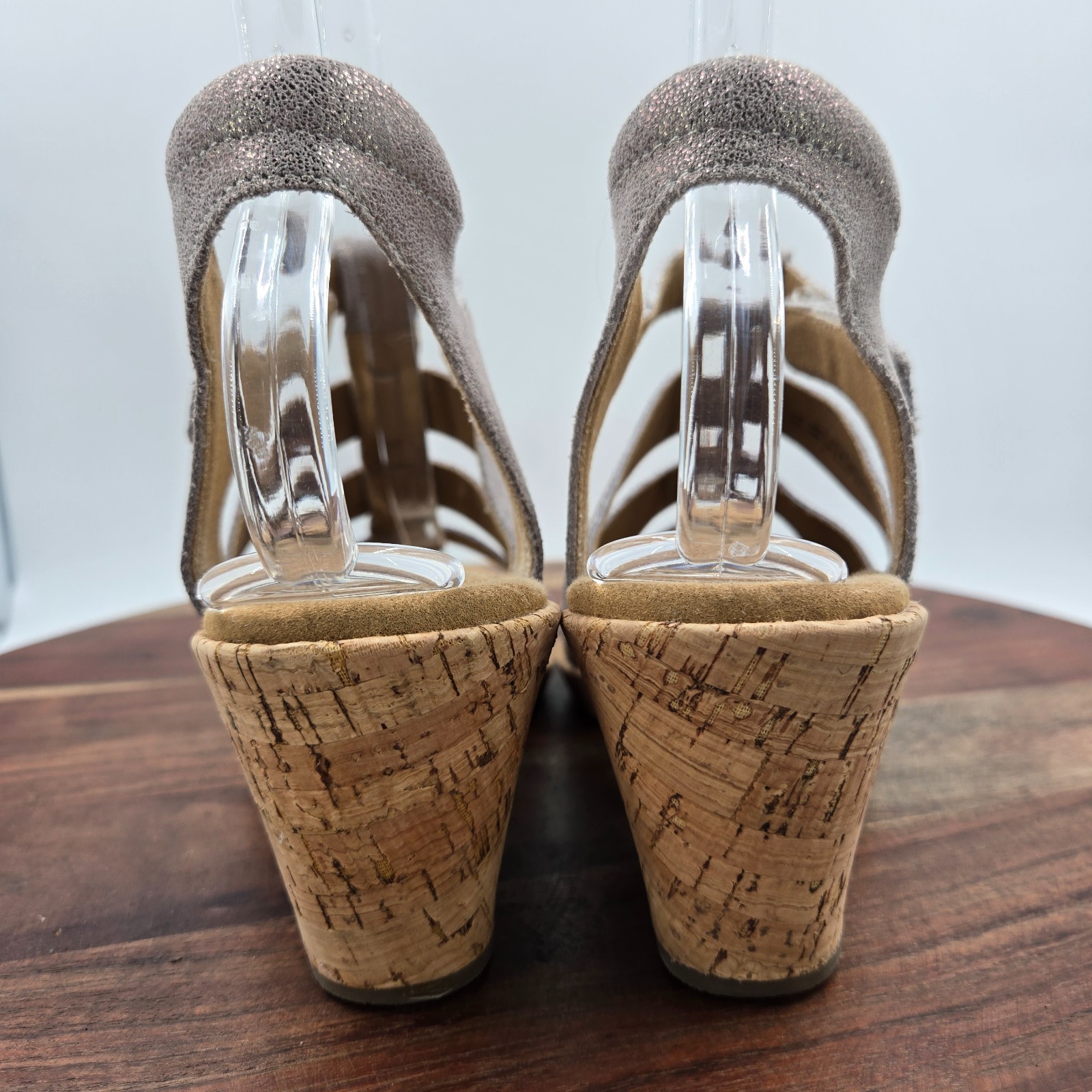 Rockport Briah Sandals Women’s 9M Gray Silver Tan Suede Strappy Gladiator Wedge