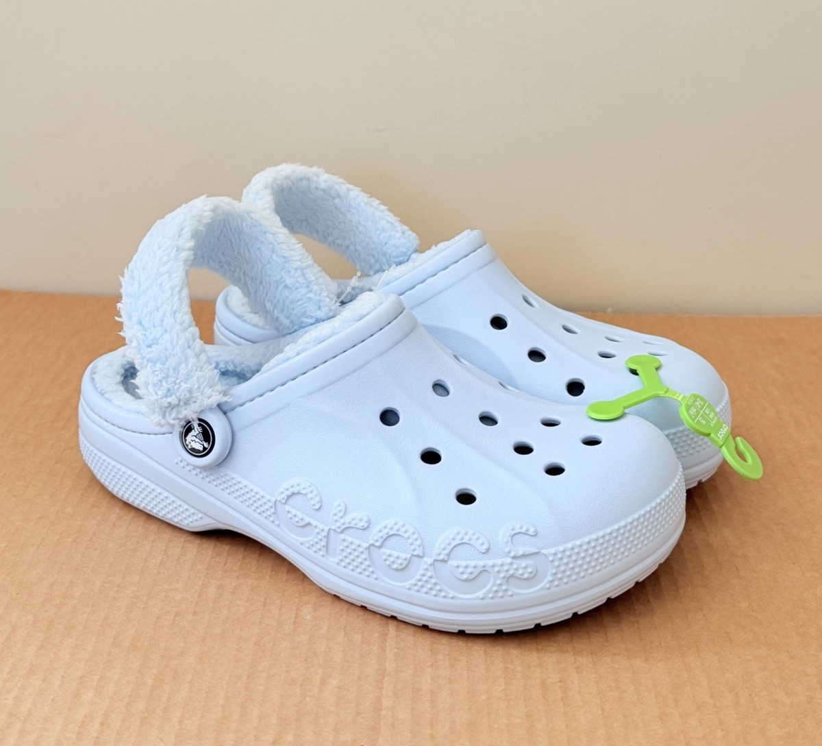 CROCS Baya Faux Fur Lined Clogs Women’s Size 9 | Men’s Size 7 | Mineral Blue