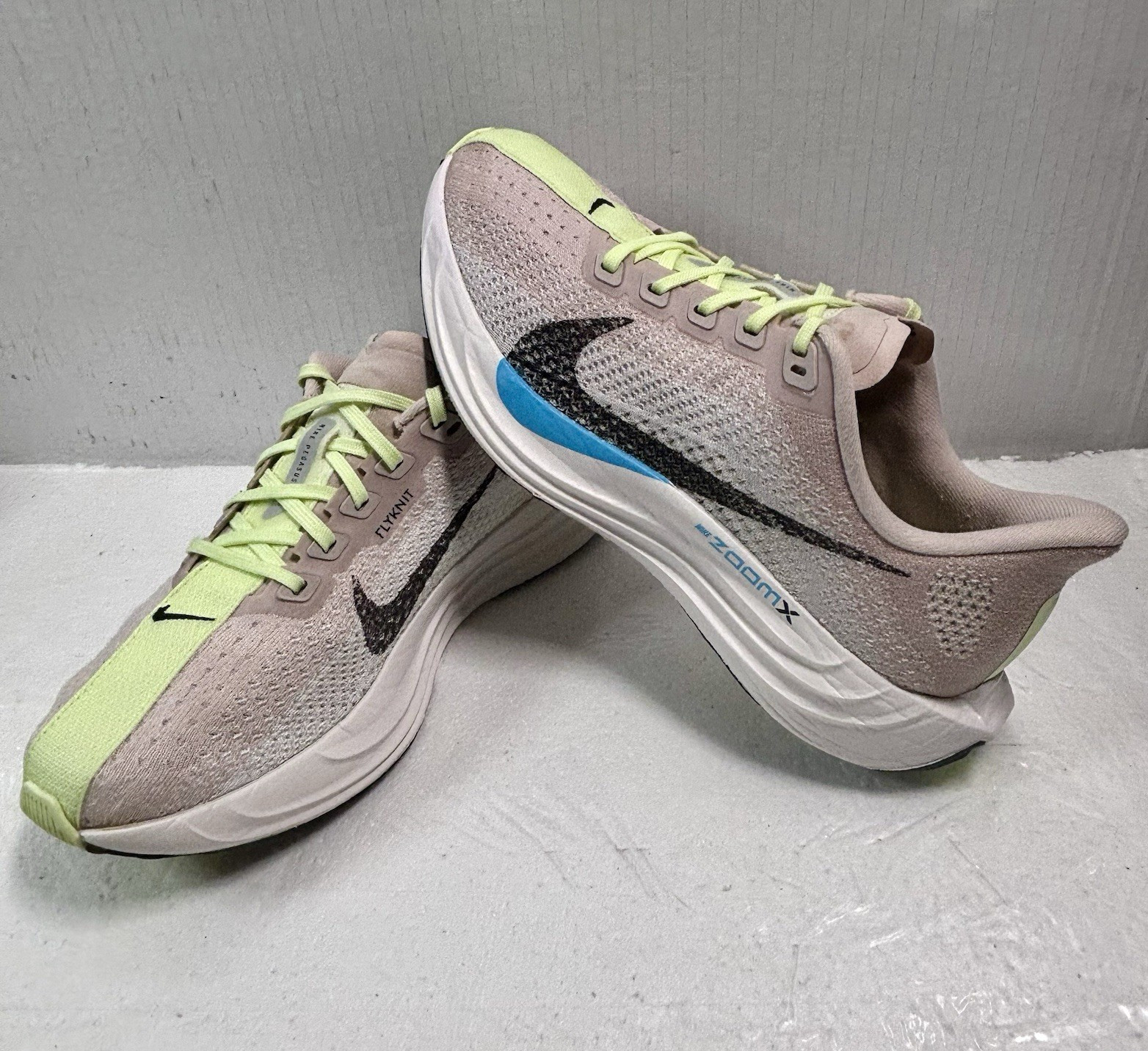Nike Pegasus Plus Flyknit Zoom X Running Shoes Pink Neon/Yellow Accent. Size 7