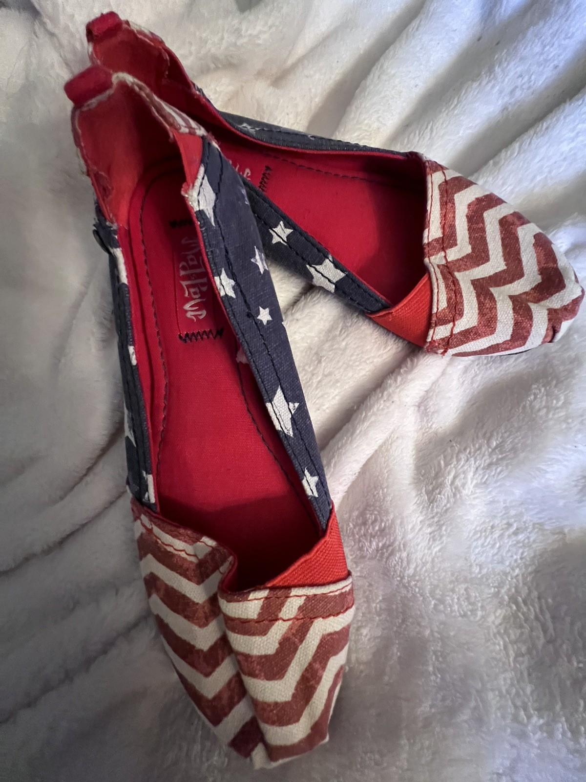 Mad Love American Flag Flats USA Stripes Stars Womens Size 6 Red White Blue