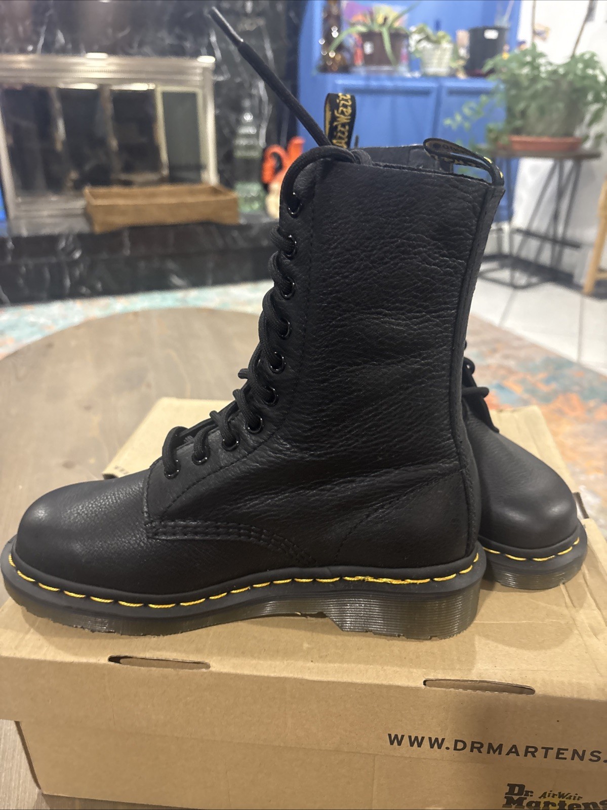 Dr. Martens Pascal 1490 Virginia Leather Boots for Women, Black Grunge Core NIB