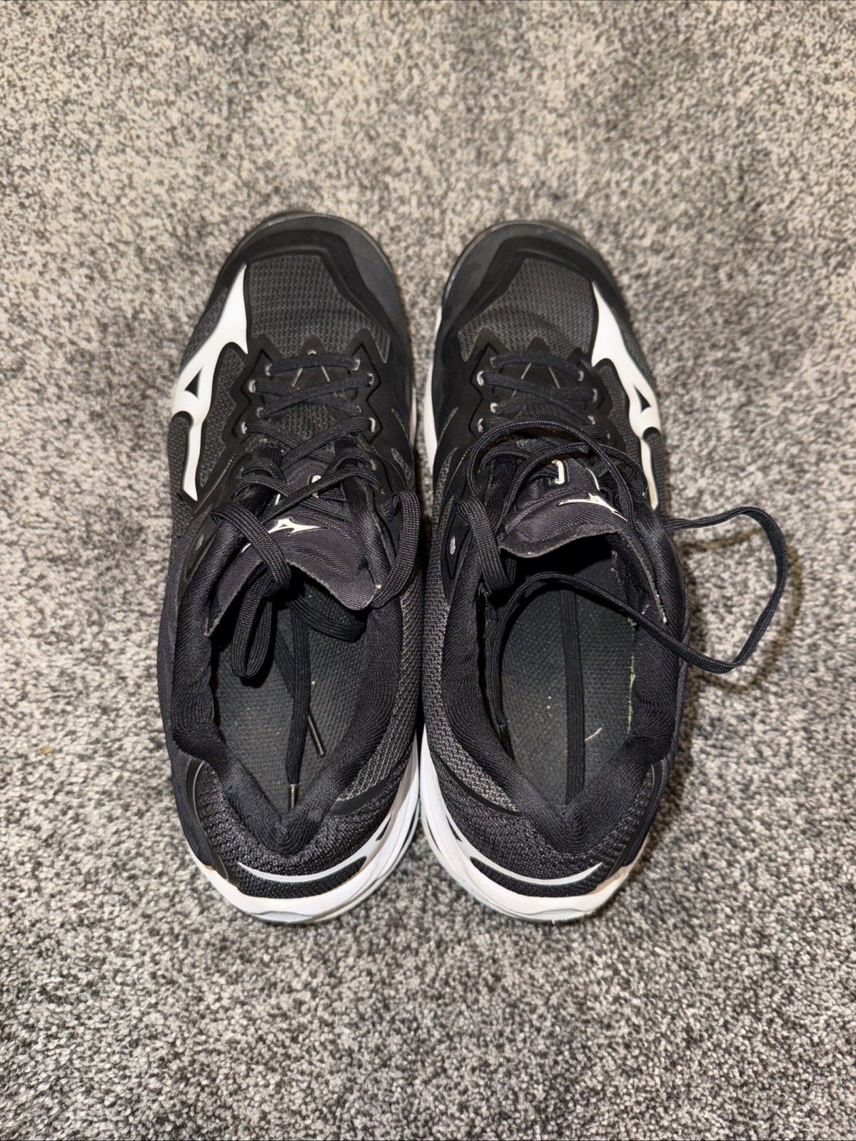 Mizuno Wave Lightning Z6 Black Volleyball Shoes Low Top Sneakers. Women’s sz 9