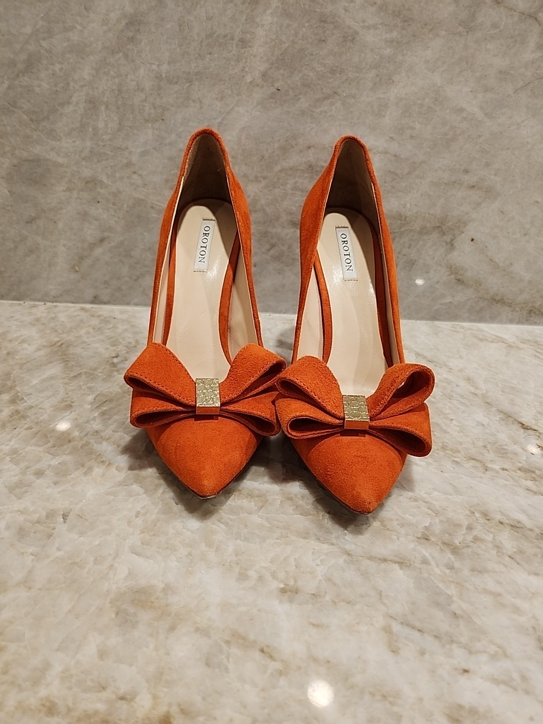 Gorgeous Designer Oroton Suede Stilletos