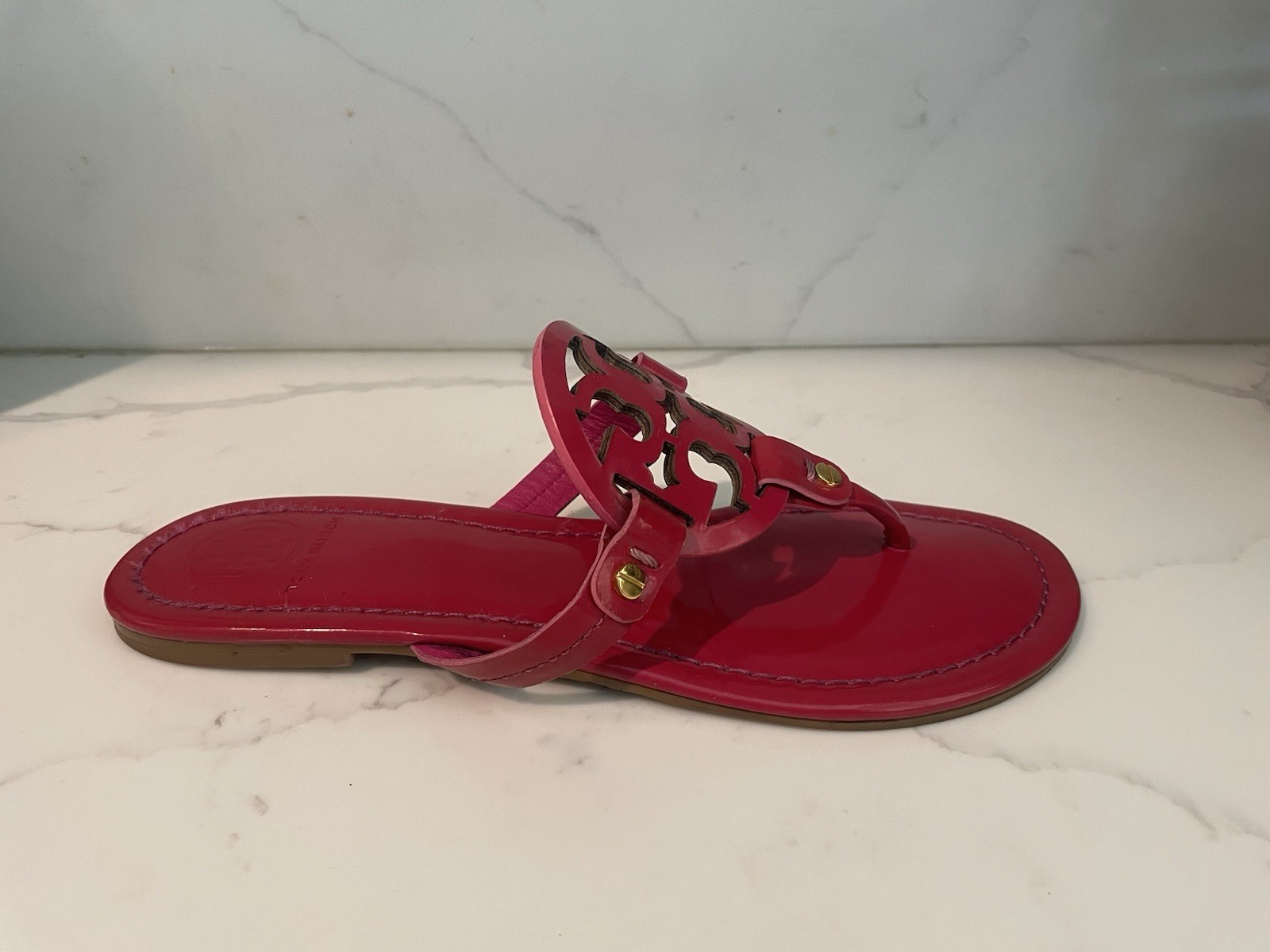 Tory Burch Miller Fuchsia Pink Patent Leather Thong Sandals Size 9.5 Great Cond!