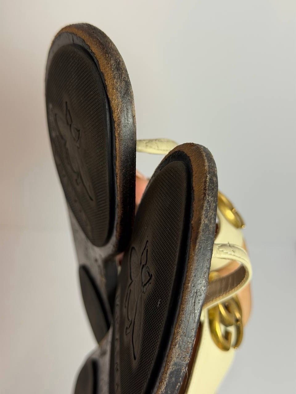 Gucci Marmont GG Logo Light Beige Thong Sandals Size 37