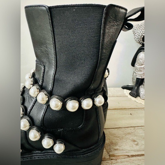 Zara Black Pearl-Embellished Strap Leather Ankle Boots – 6.5