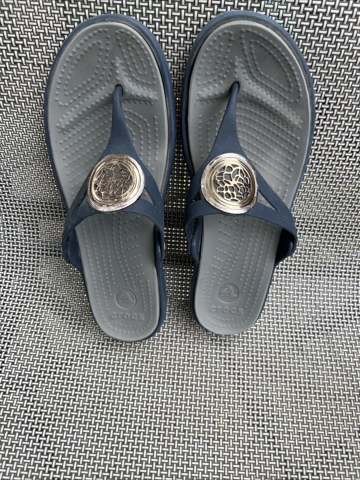 Crocs Sanrah Circle Wedge Flip Sandal Women’s Size 8 Navy Blue/Graphite