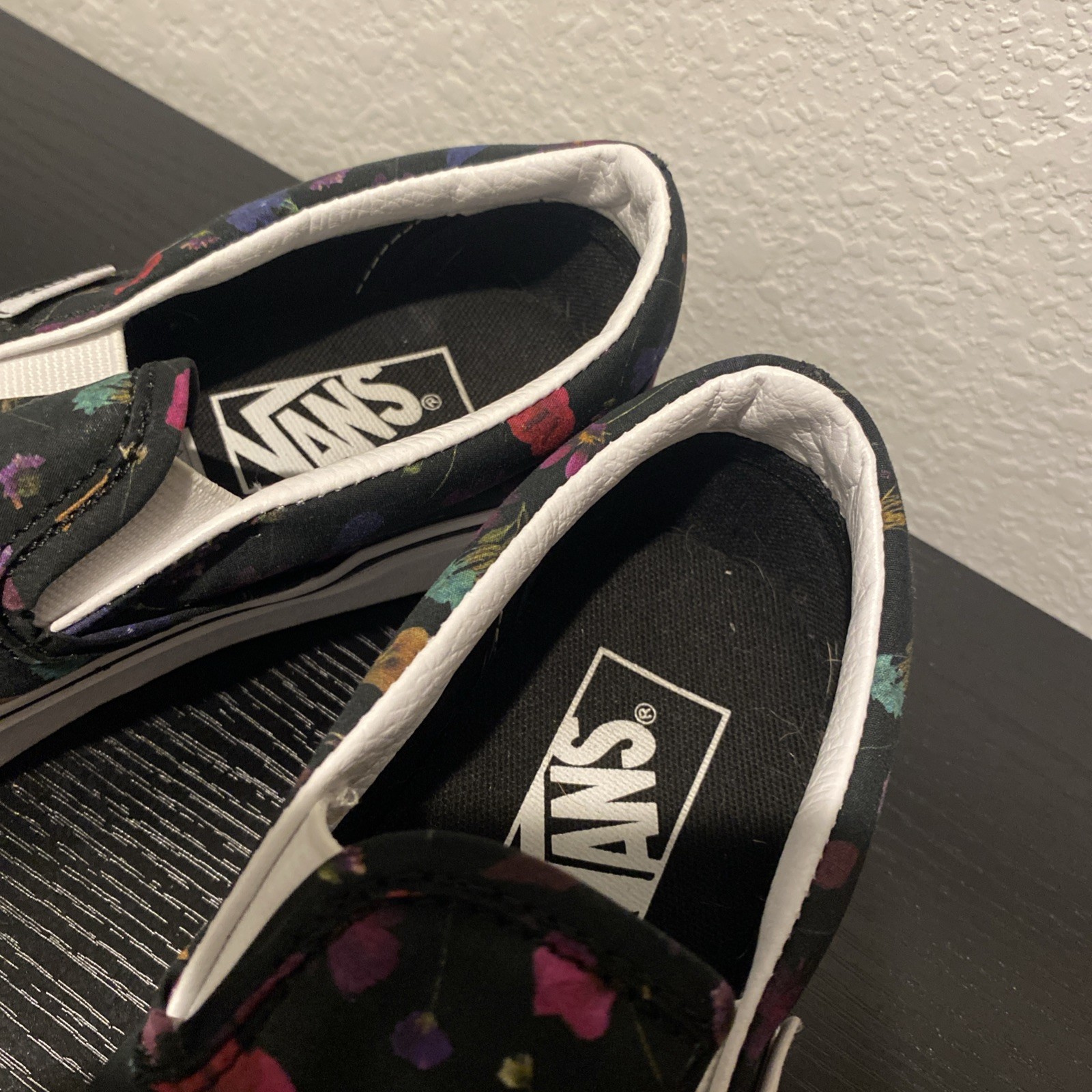 Vans Slip On – Pressed Floral- Size 5 Women US