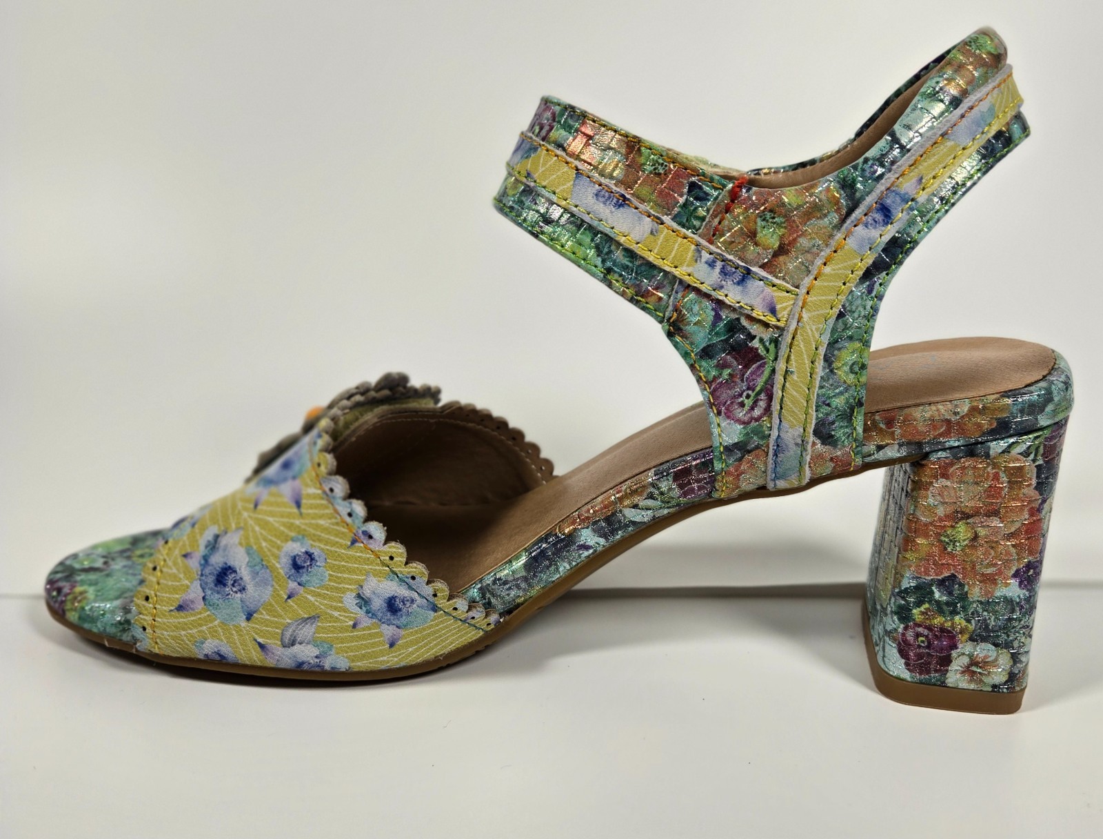 L’Artiste Spring Step Vogeush Floral Heeled Sandal Sz 8.5 (39) Boho Wedding EC
