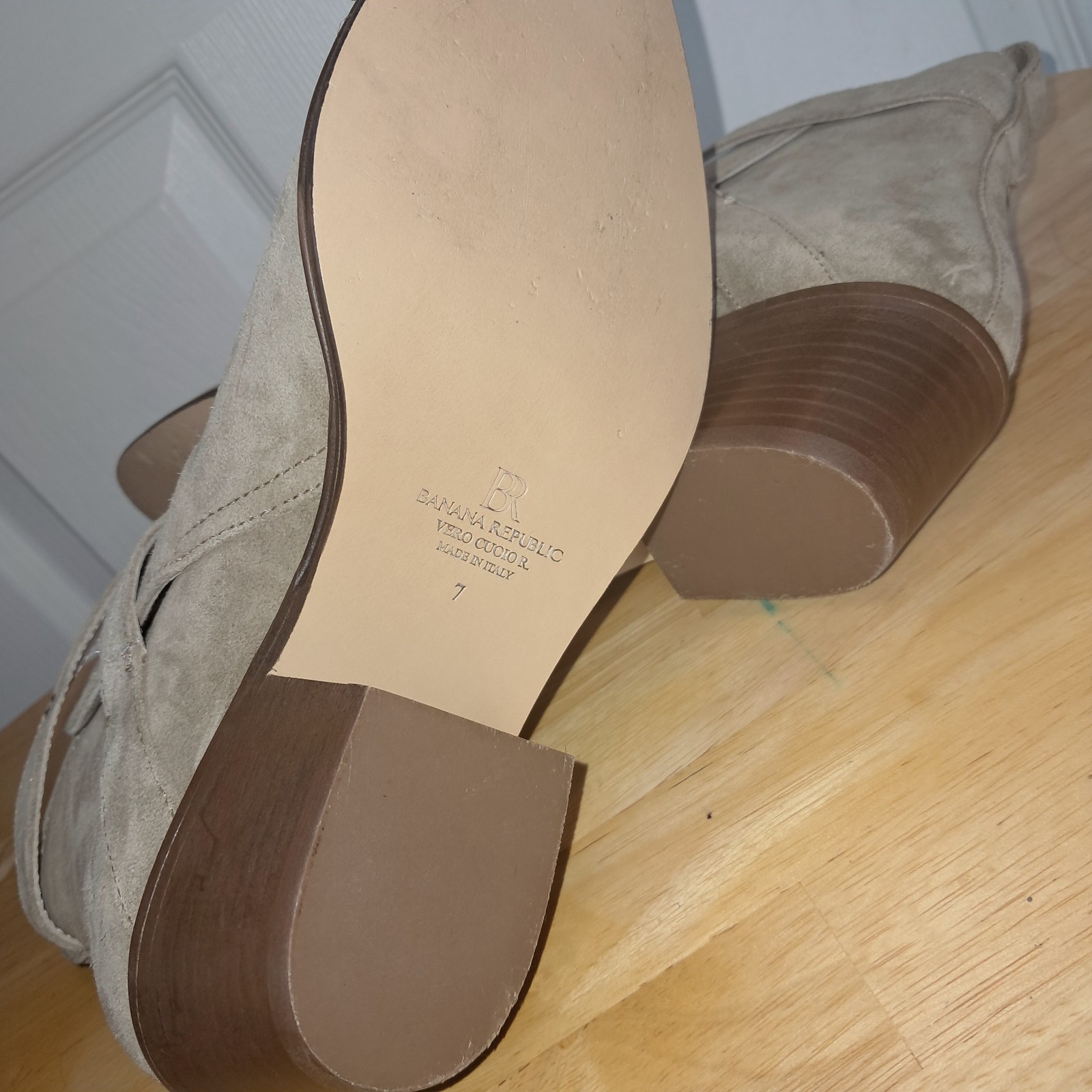 Banana Republic Stella Suede Boots Taupe/Olive Green- Size 7