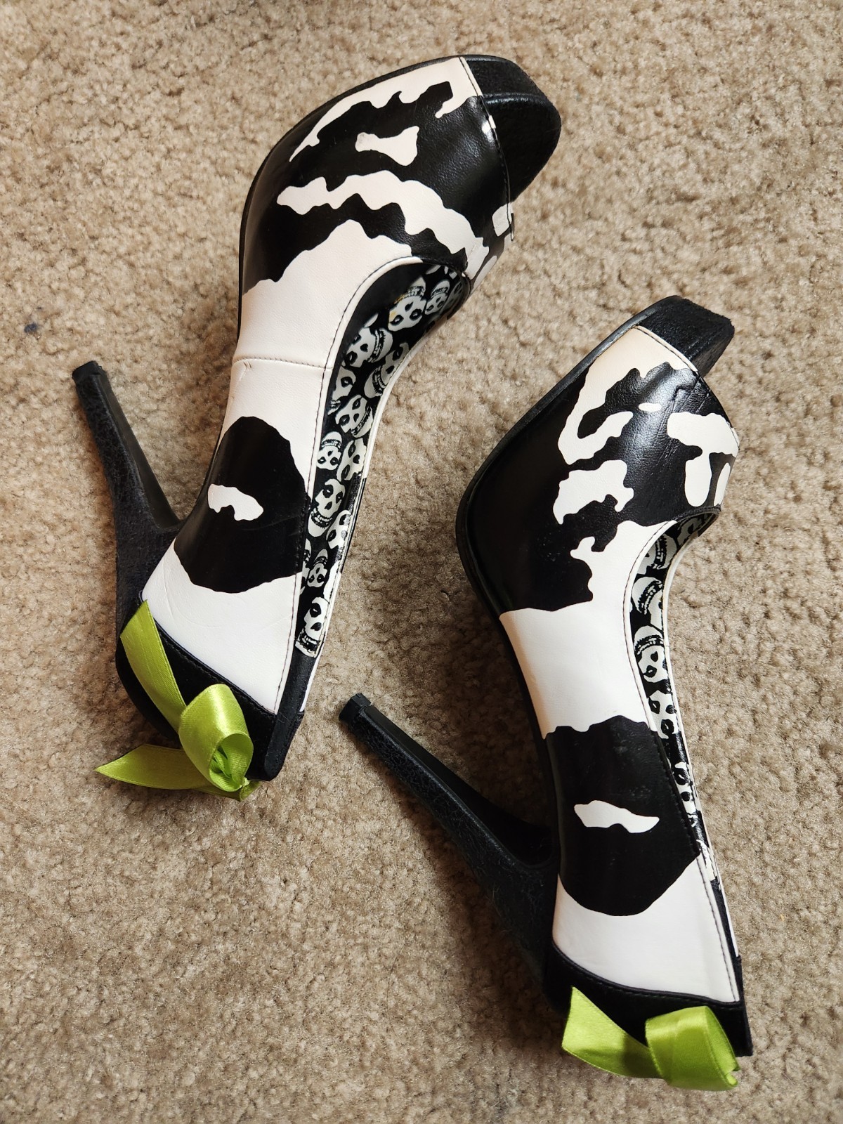 MISFITS women’s high heeled shoes Size 9 (US)