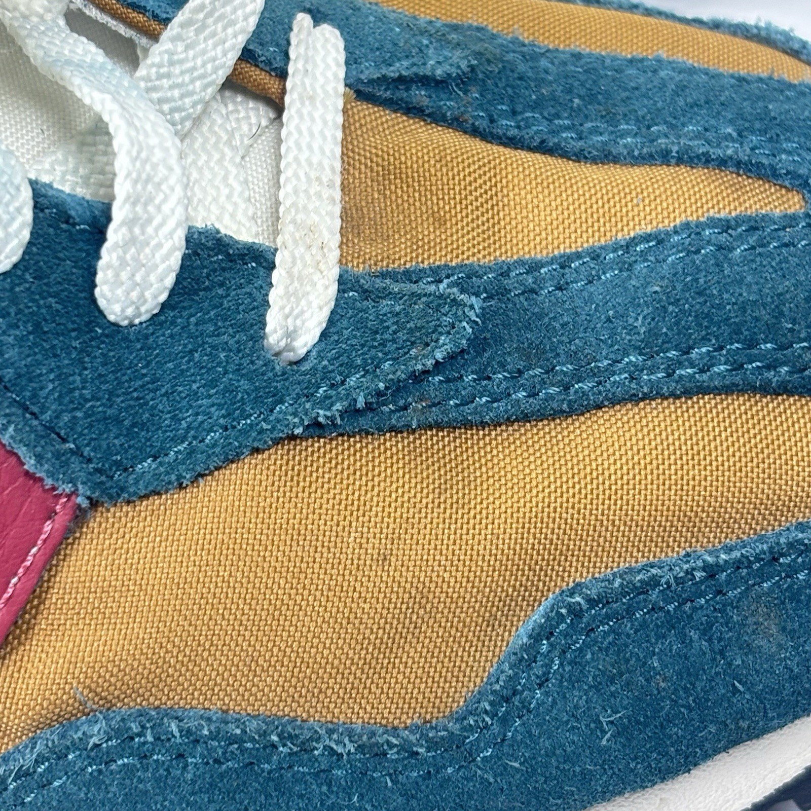 New Balance 327 Womens Sz 8 Comfort Lifestyle Sneaker Mountain Teal Workwear