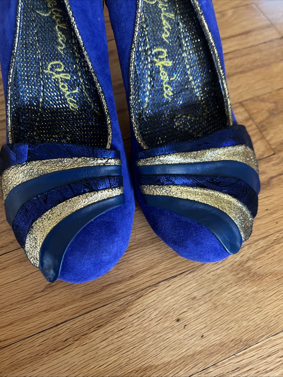 Irregular Choice Rainbow Blue 3.75” Heel Shoes Size 39 ( Size 8 USA)