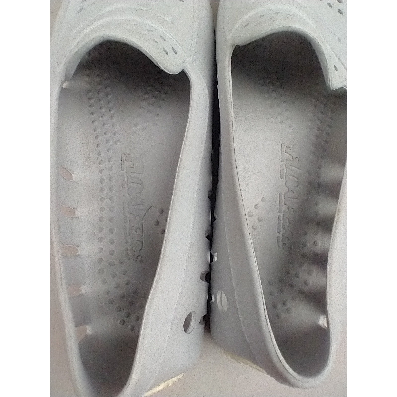 Floafers Country Club Driver Women 10 Light Grey Waterproof EVA Foam Loafers