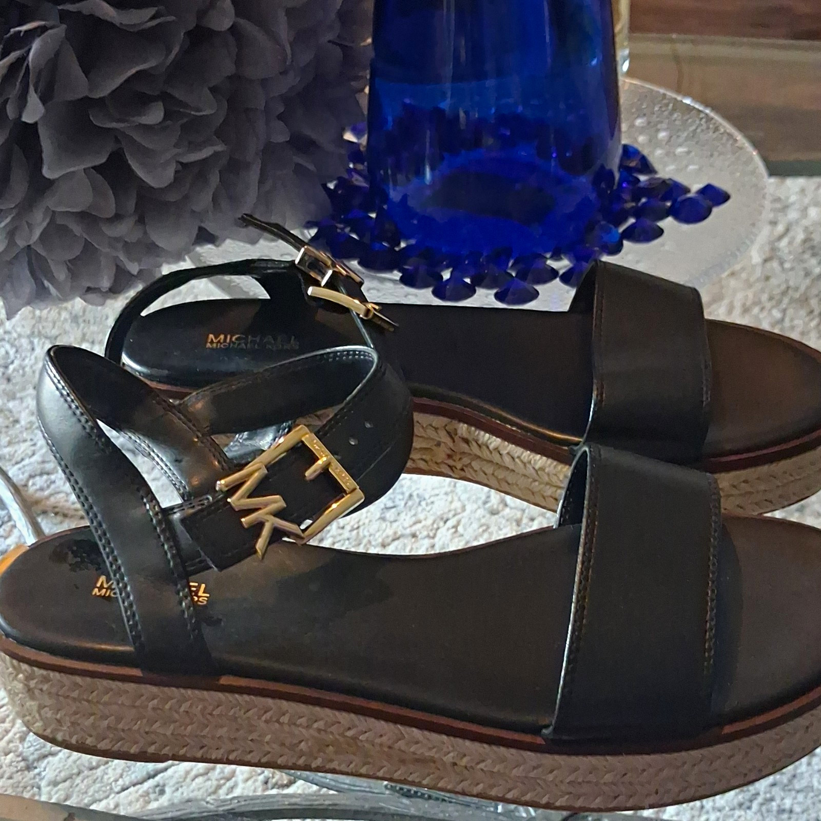 Michael Michael Kors Women’s Black Leather Wedge Sandals Logo Buckle 9