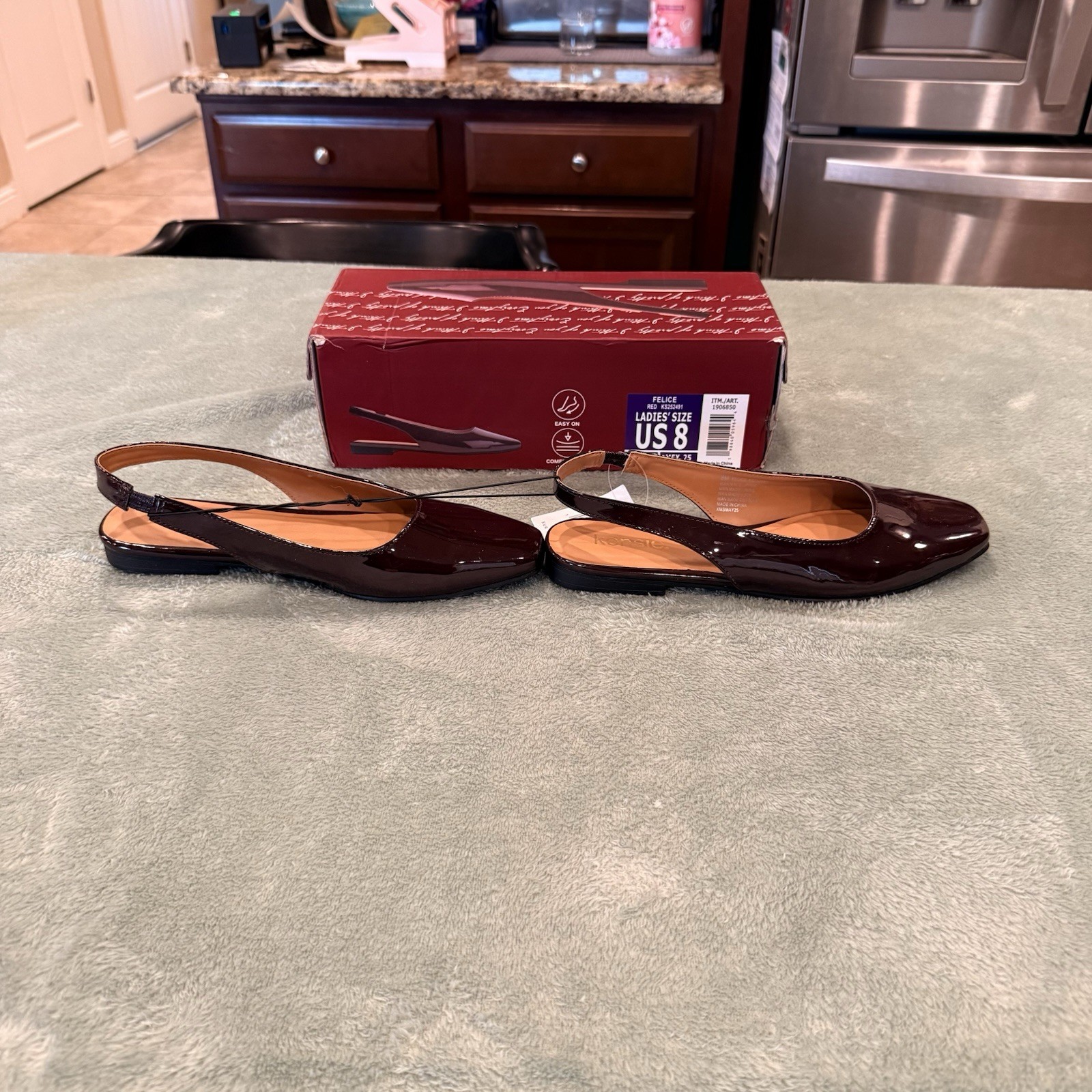 Kensie Felice Patent Slingback Flats Burgundy Red Women’s Size 8 NWT