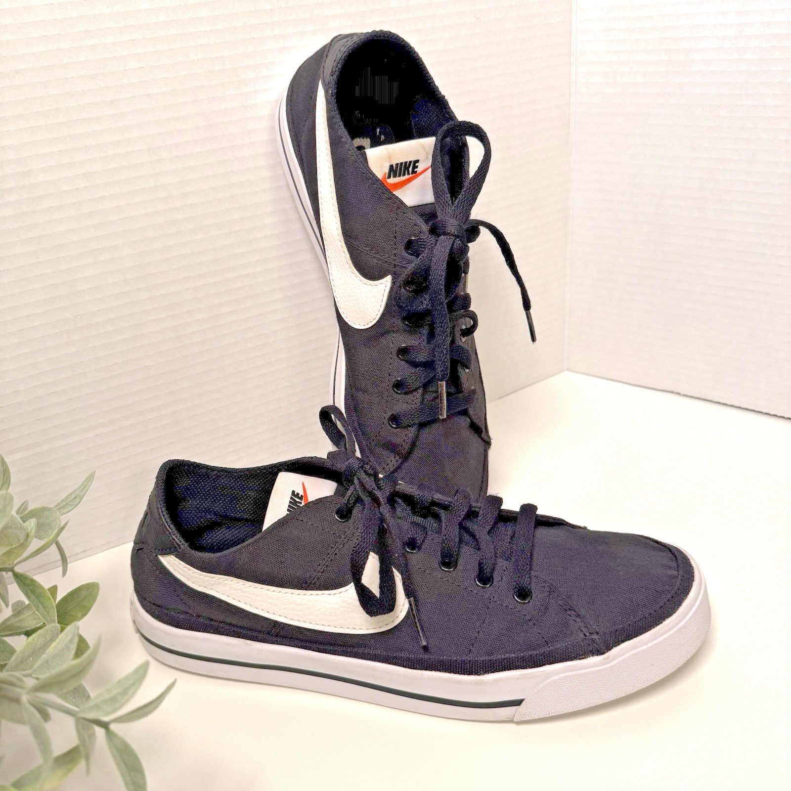 Nike Court Legacy Canvas Black & White Sneakers Shoes Womens Size 11 Streetwear