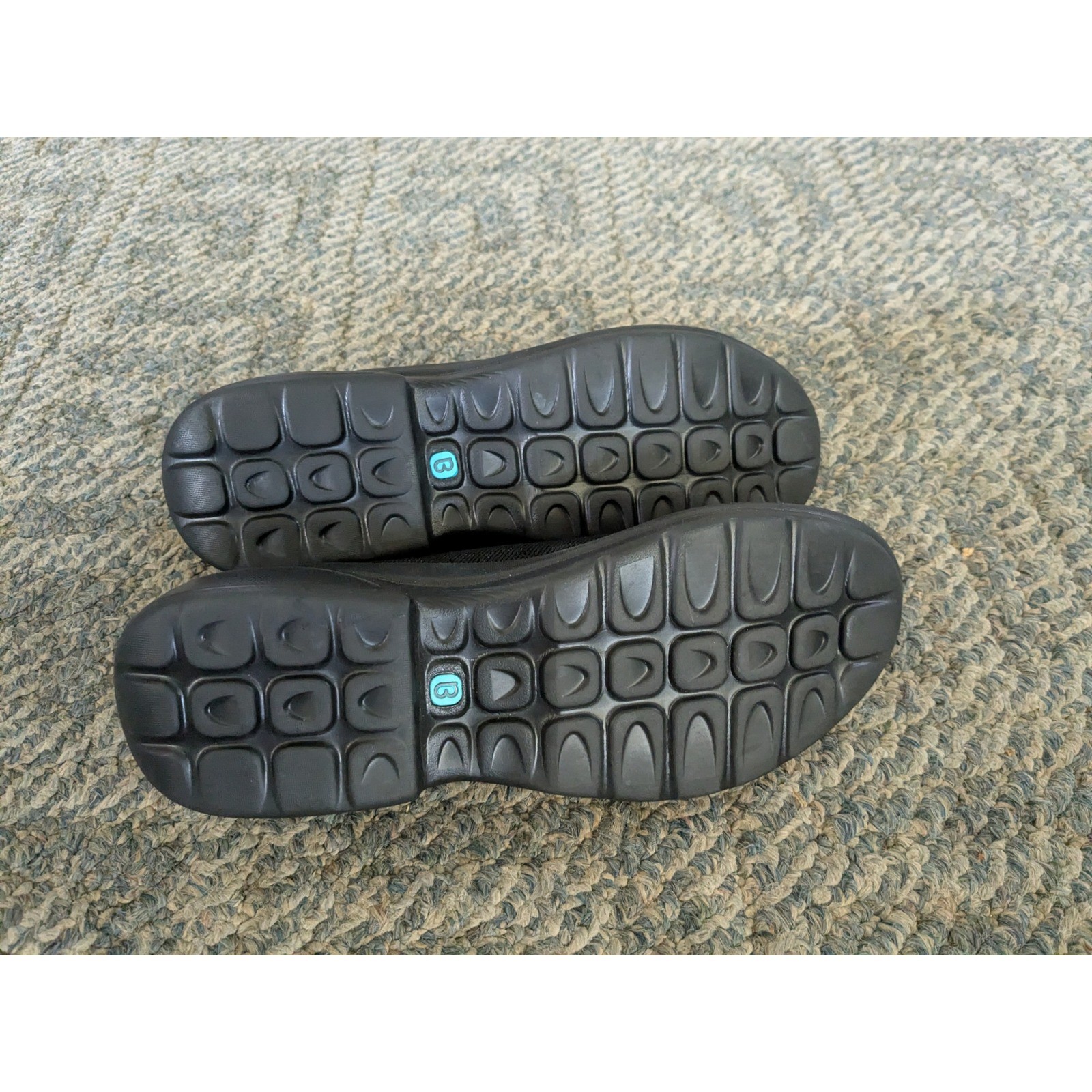 Bzees Outburst Black Shimmer Knit Slip On Sneakers Womens 7.5M Comfort Walking