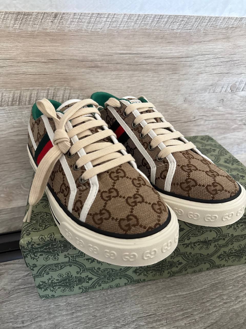Gucci GG Canvas Low Top Sneakers Beige Monogram Web Stripe Shoes EU 37 US Women’