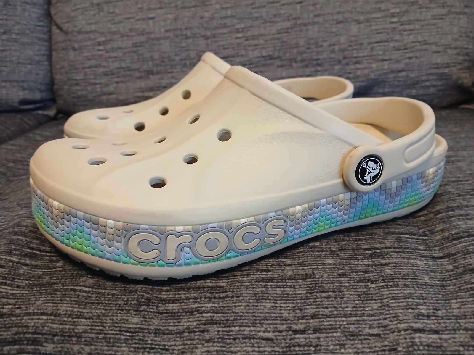 Crocs Bayaband Chevron Band Clog SlipOn Shoes STUCCO MULTI US Men 7 Womens 9 EUC