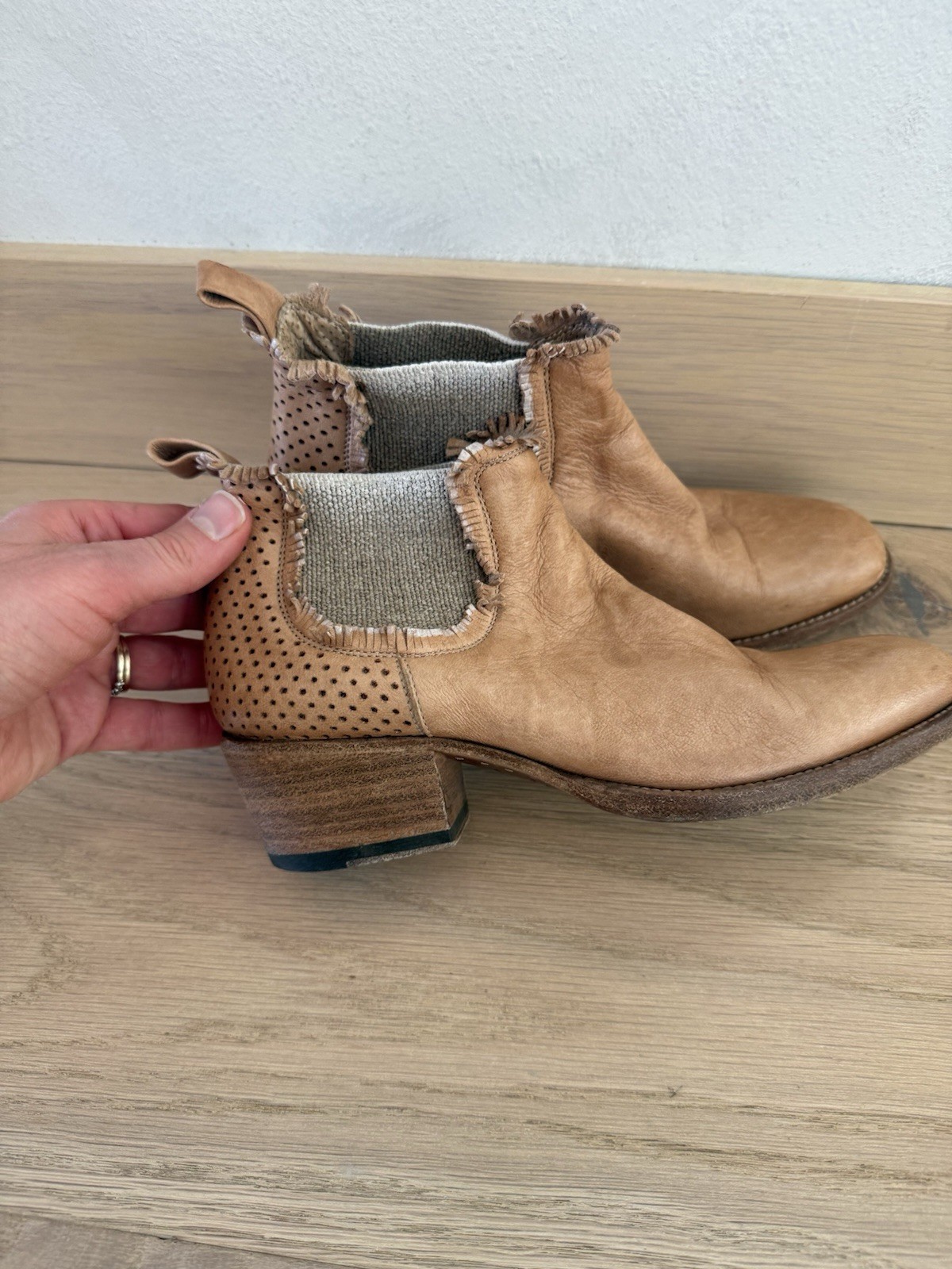 I.N.K. Made in Italy Brown Leather Pull On Chelsea Booties Women’s 35 4 4.5 5