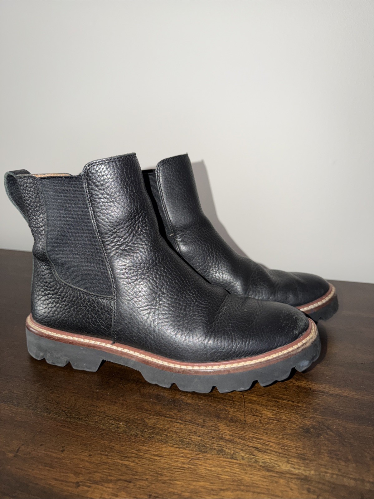 Madewell The Citywalk Lugsole Chelsea Boot in Leather True Black Size 8.5 EUC