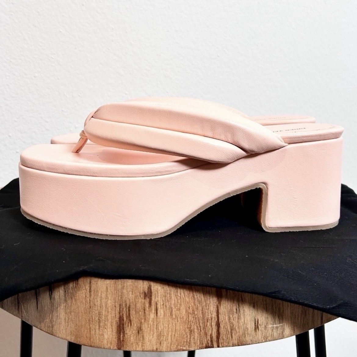 NWT Dries Van Noten 100% Leather Pink Thong Slip-On Sandals Women’s Sz 8.5