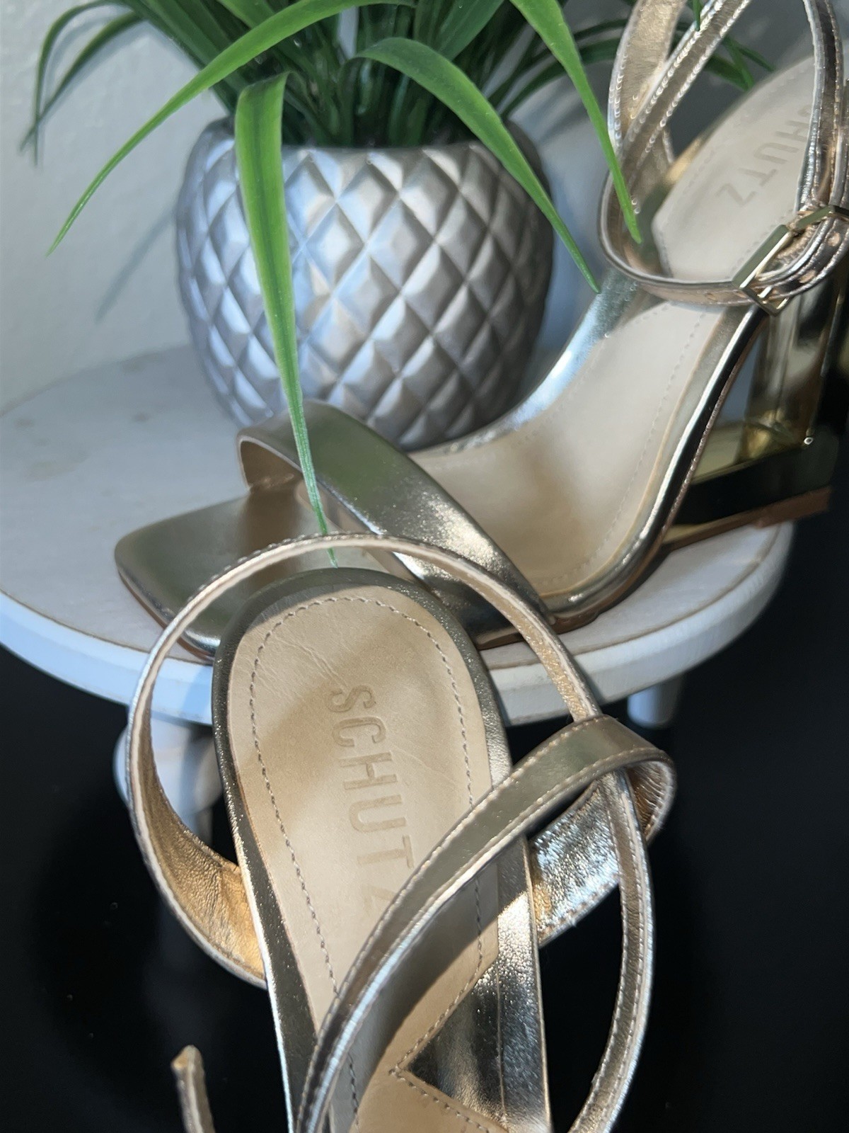 Schutz Filipa Gold Ankle Strap Wedge Sz 6 Party Club Casual