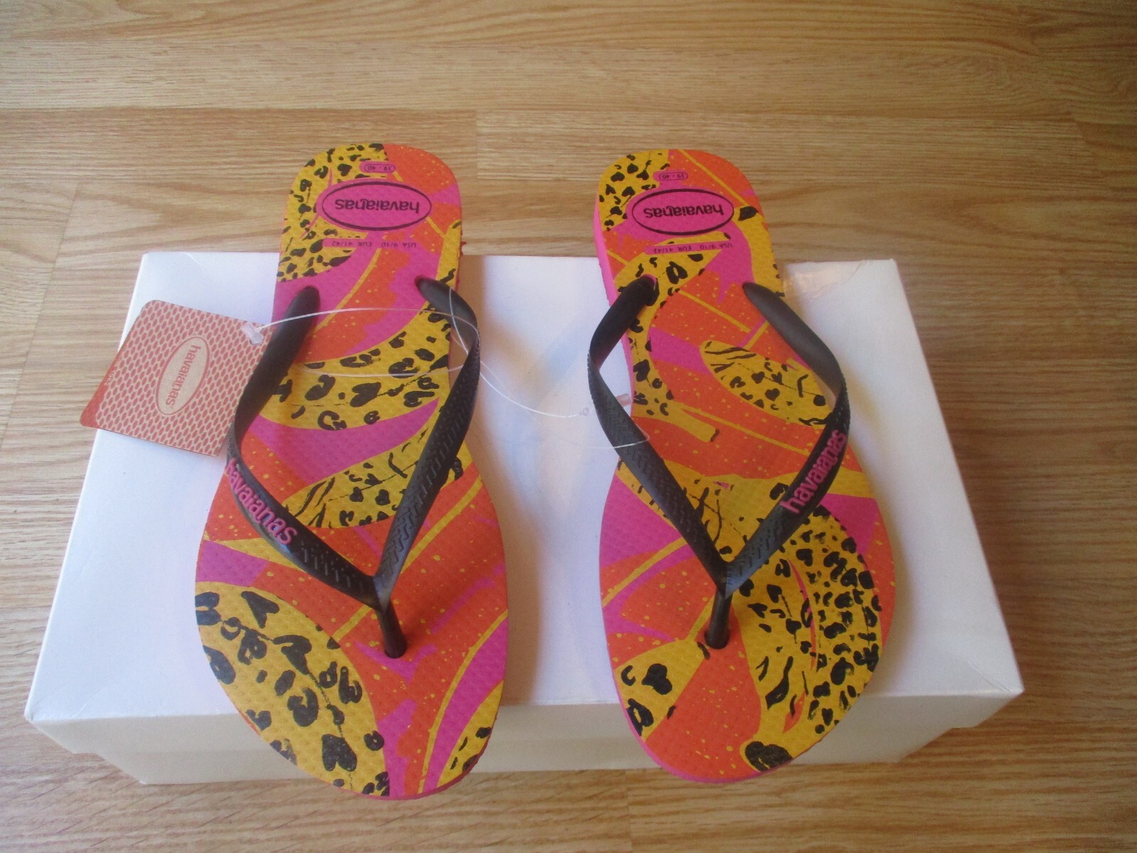 Havaianas Slim Summer Fuit Flip Flops Thong Womens Pink Flux USA 9/10 NWT