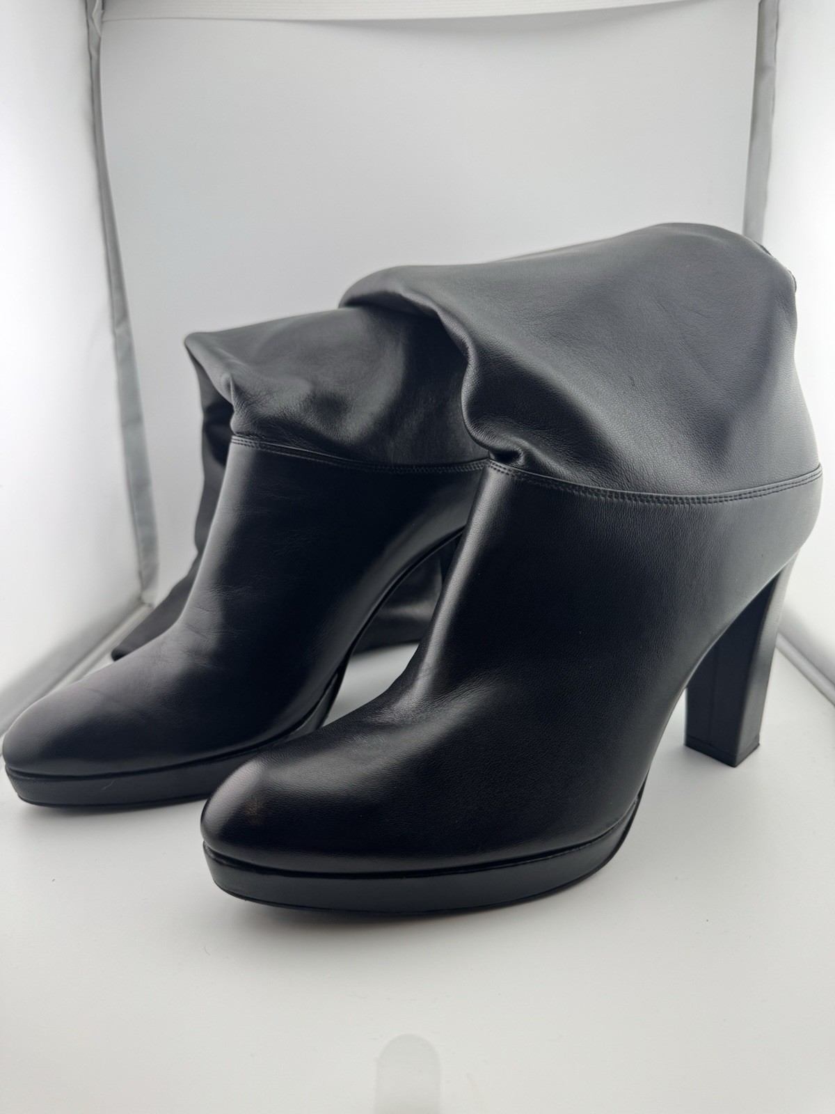 Stuart Weitzman Crushable Black Leather Knee High Pull-On Stretch Boots 8M