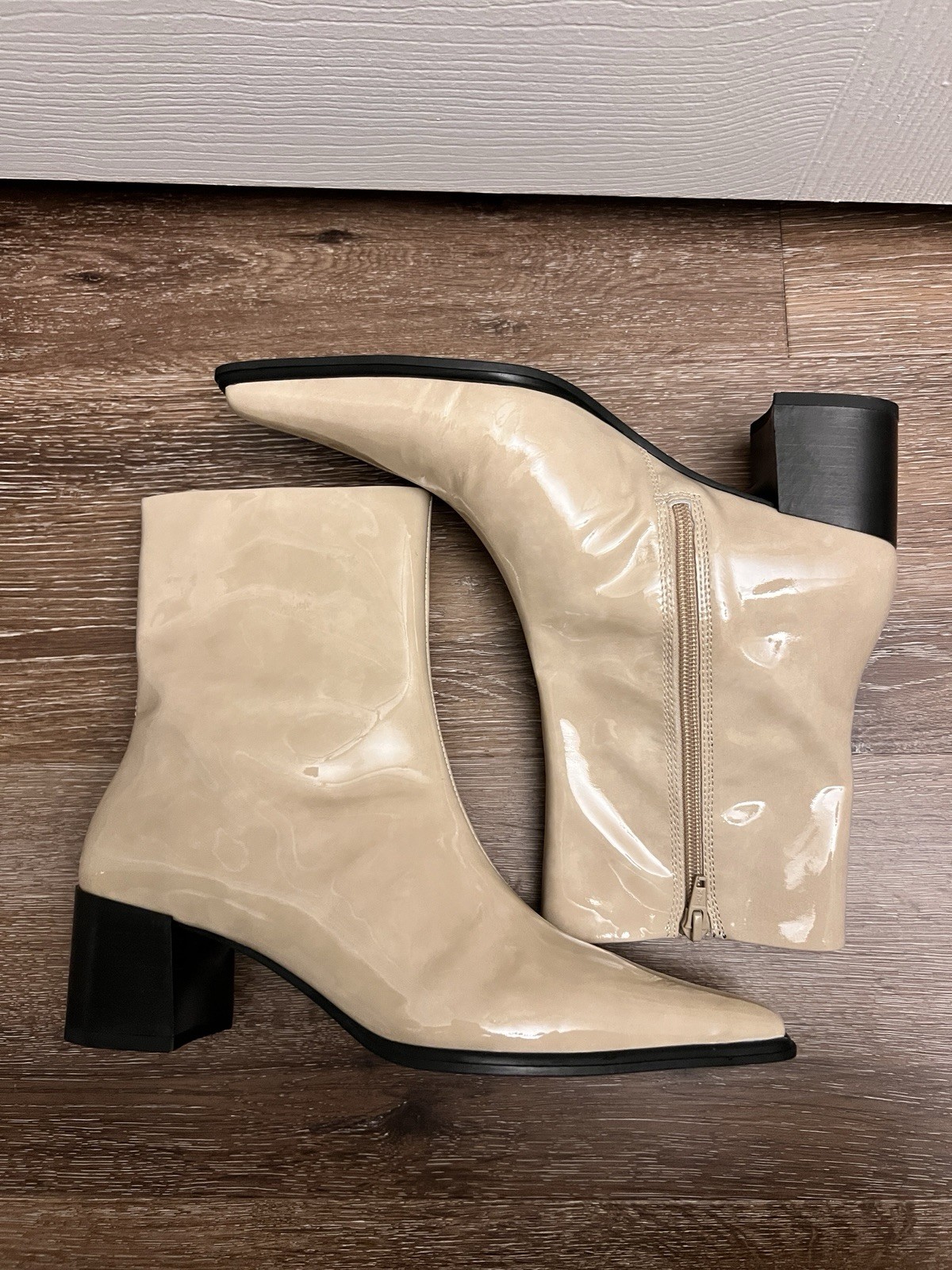 Beige Vagabond Giselle Pointed Toe Bootie, Women’s Size 7