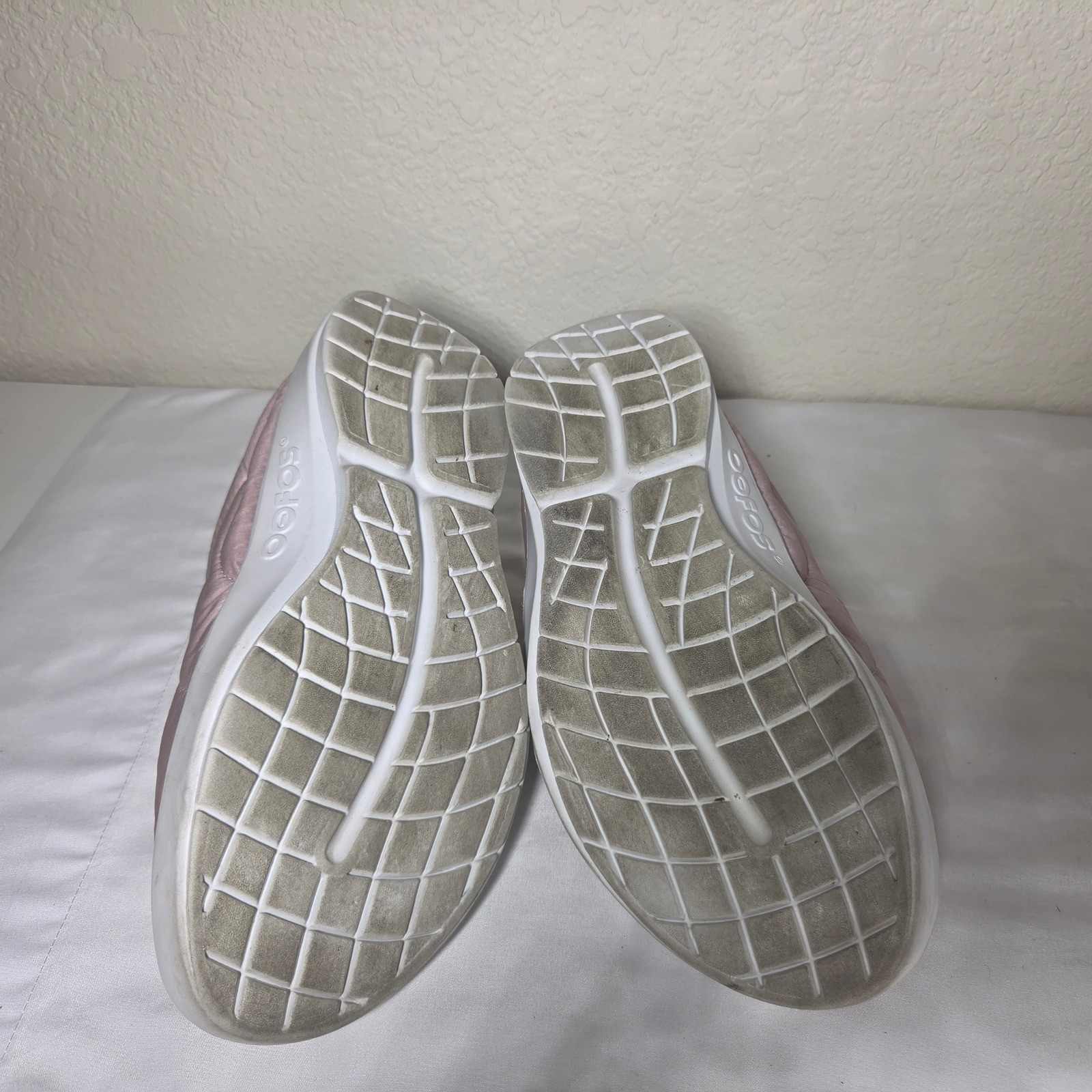 Oofos OOmg Eezee Quilted Mule Slippers Pink Womens Size 9 EU 40 Recovery Shoes