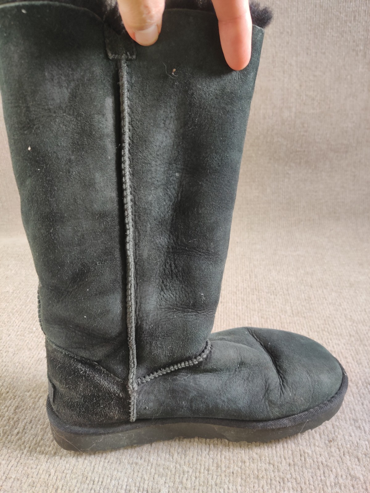 UGG Australia Bailey Button Triplet II Women’s Black Boots Size 8 (1016227)