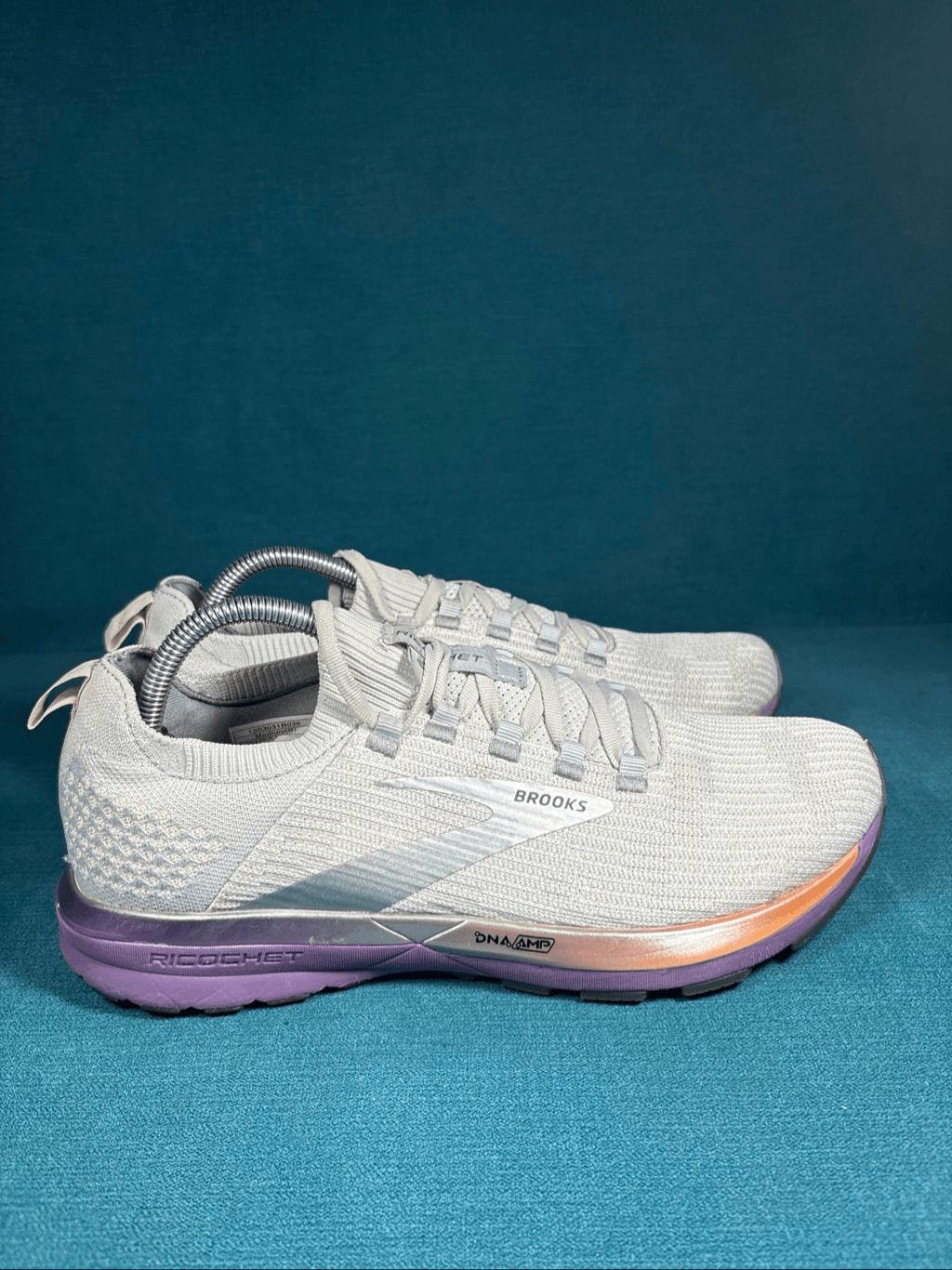 Brooks Ricochet 2 Womens Size 11 Running Shoes Grey Purple Metallic 1203031B026
