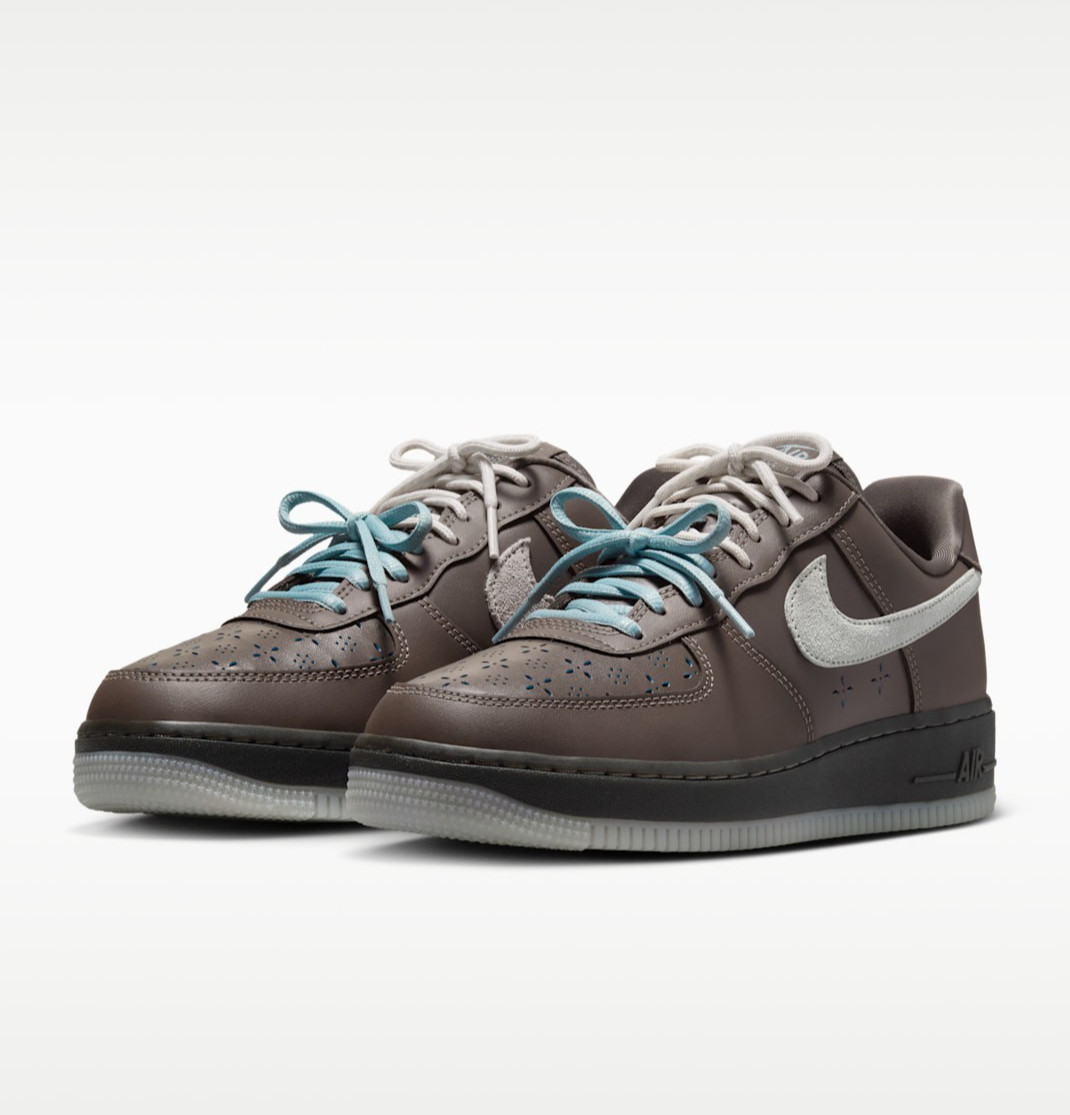 NIKE Women’s Air Force 1 ’07 LV8 IR5690-256 Ridge Rock Ocean Cube Sail Bust Grey
