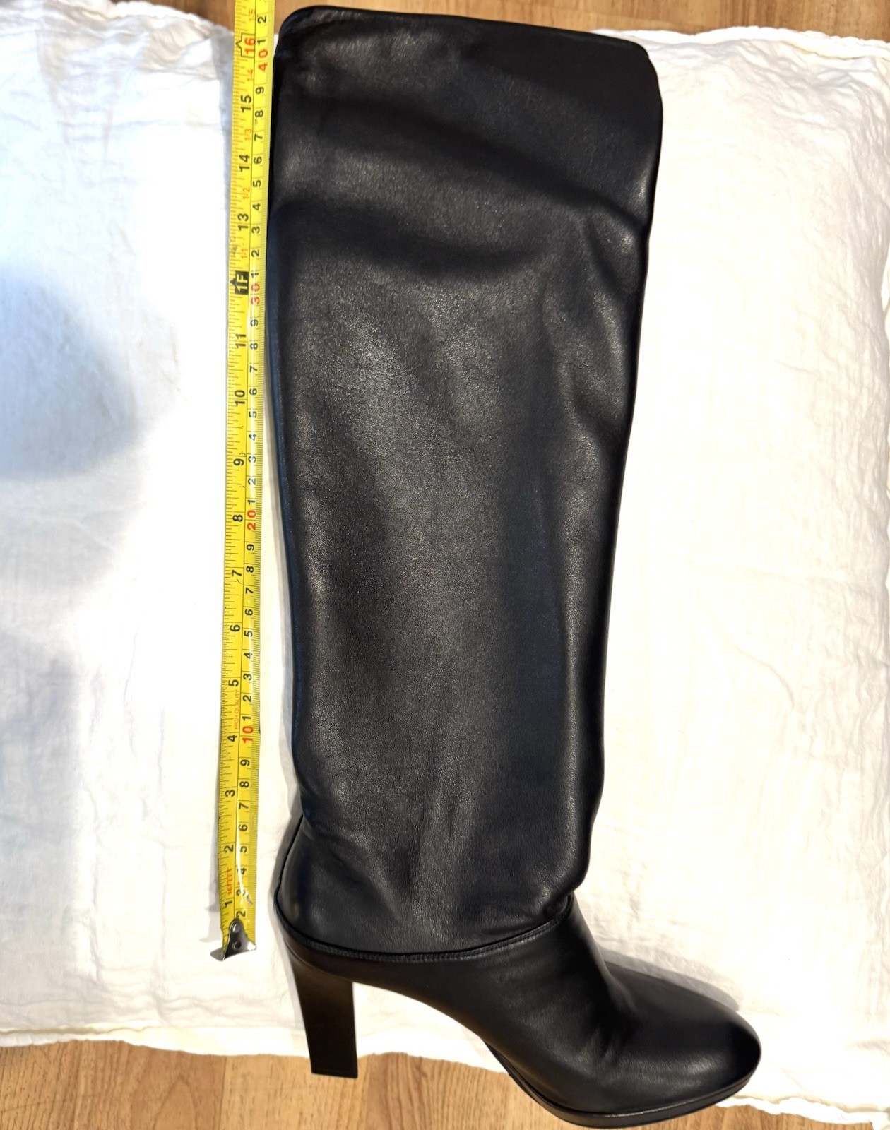 Stuart Weitzman Crushable Black Leather Knee High Pull-On Stretch Boots 8M
