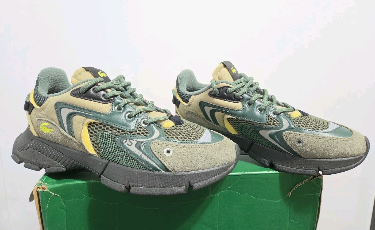 Size 9W/7.5M – Lacoste L003 Neo Khaki/Dark Green 746SFA0003-P1N