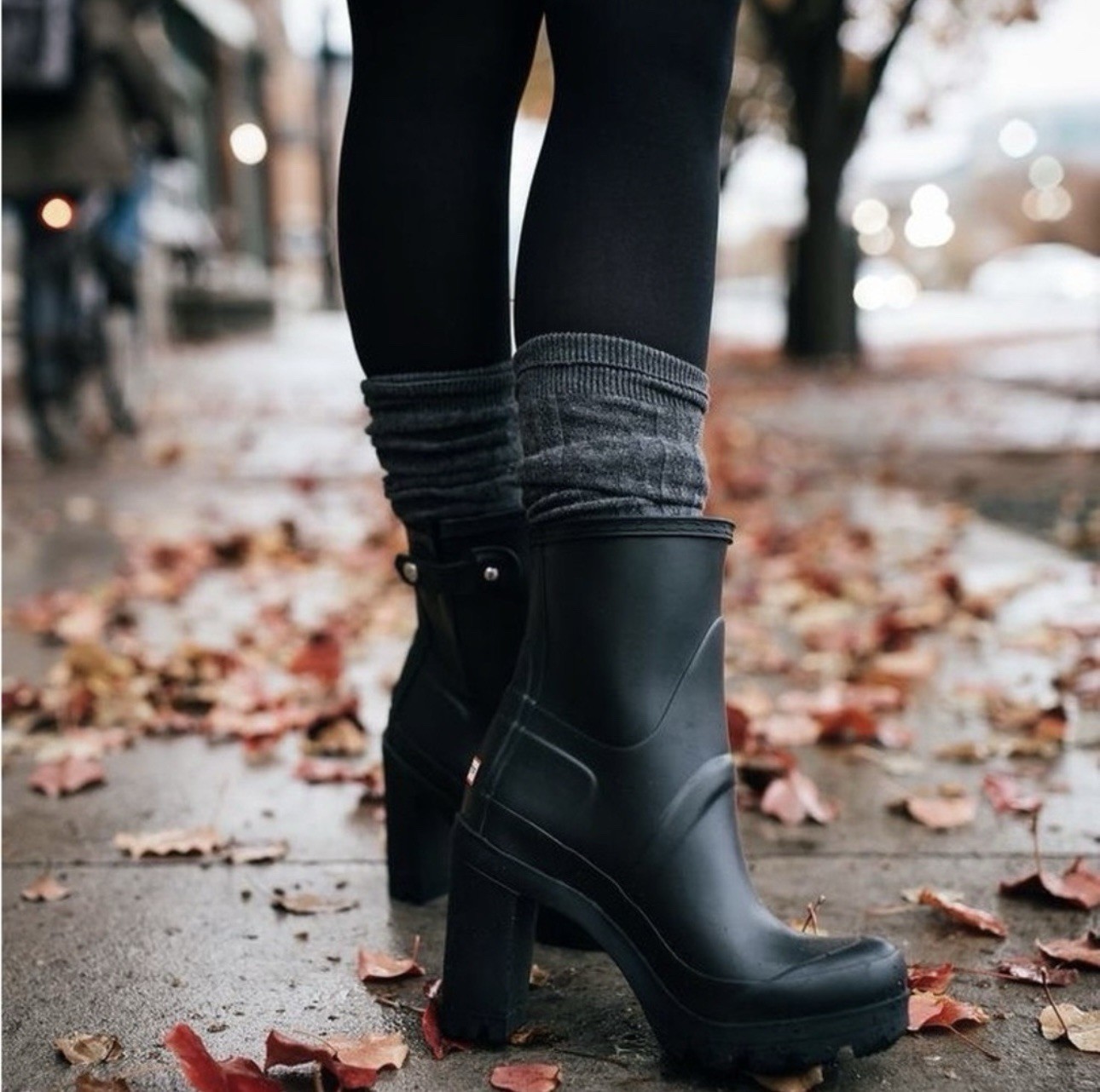 Hunter Black Waterproof Ankle Rain Boots Adjustable Strap Block Heel *RARE*