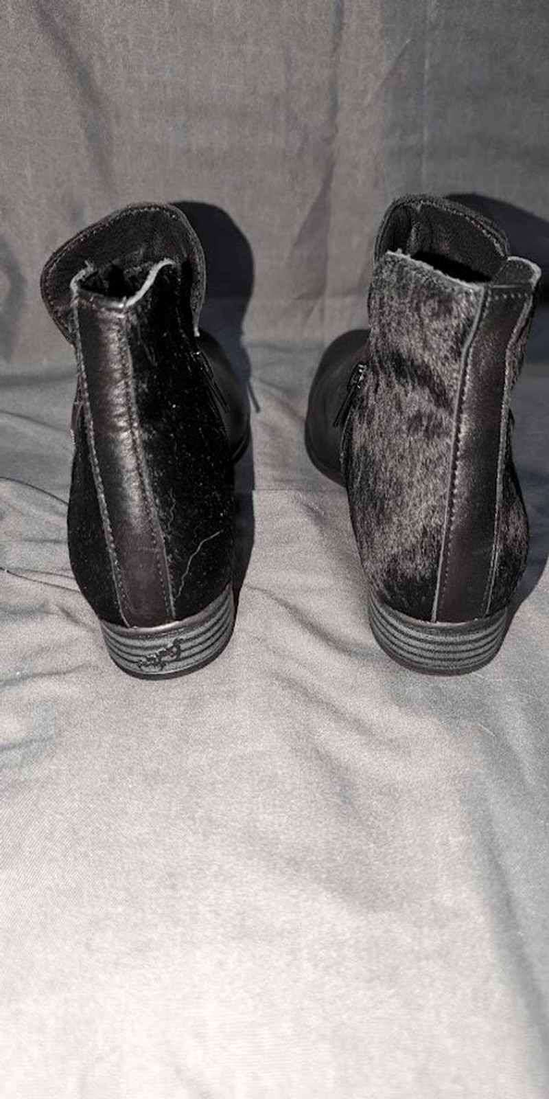 Eric Michael Isabella Ankle Boots Womens US 5 EU 35 Black Leather Zip Low Heel