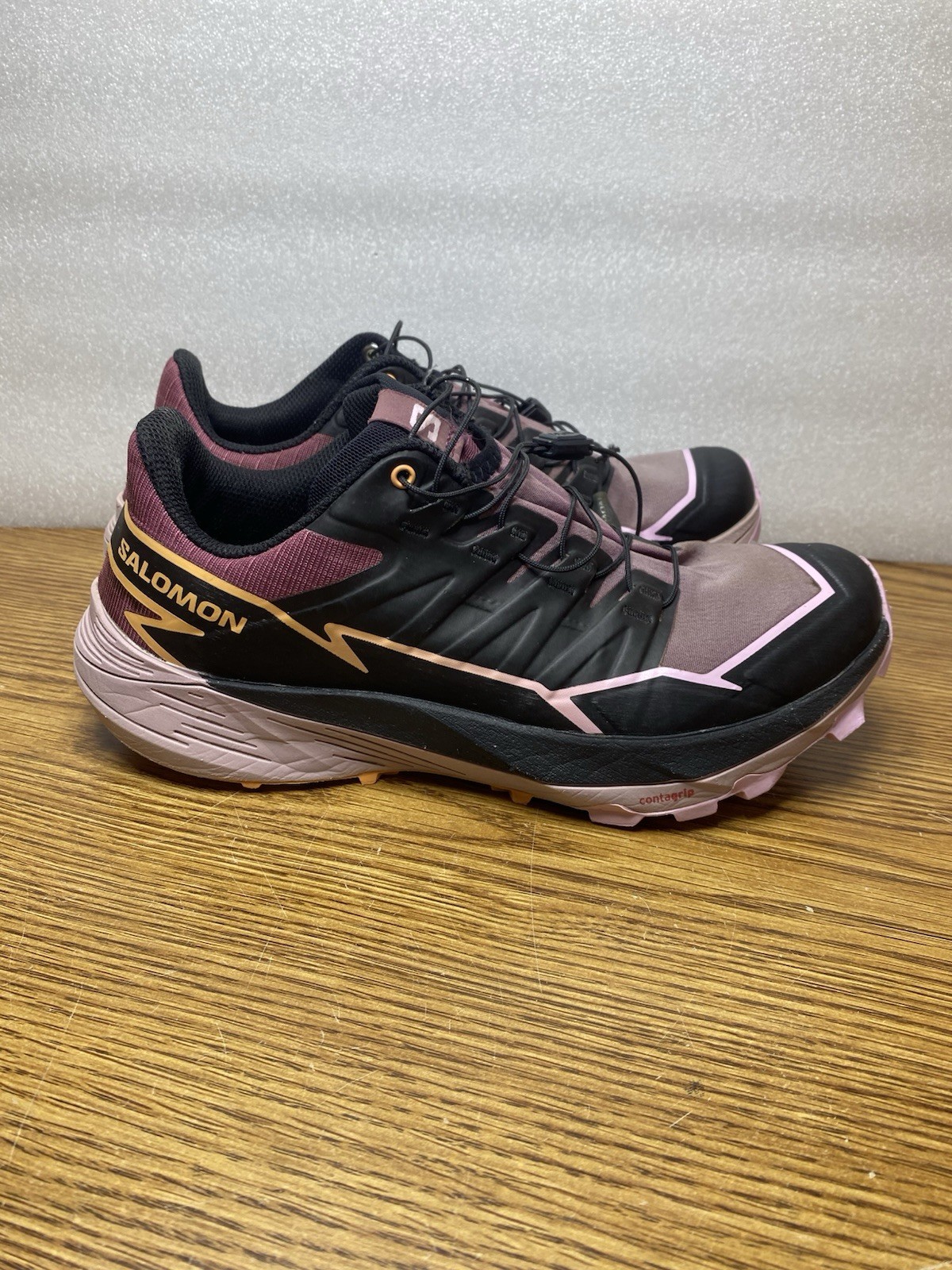 Salomon Thundercross Trail Women’s Shoes Black/Papaya Low Top Sneakers Size 8M