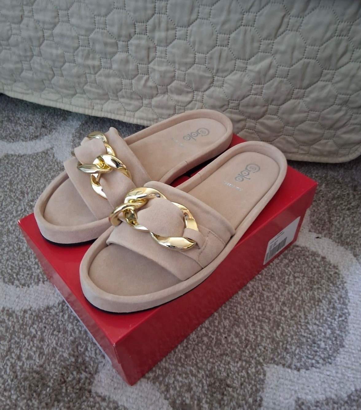 US 8,5 Made in Italy Suede Golo Trieste Slide Sandals Beige Gold Chain