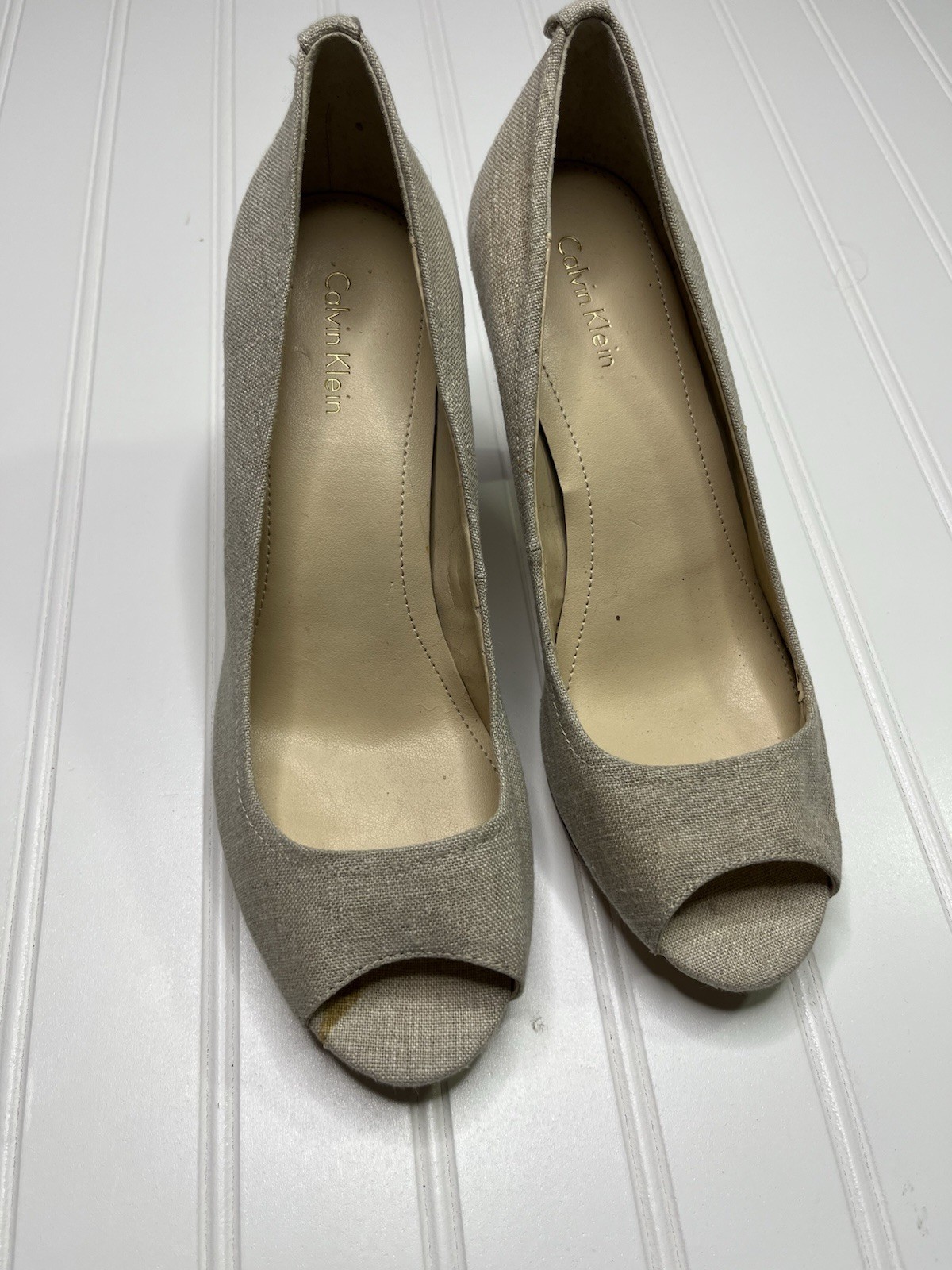 Calvin Klein Kail Women’s Peep Toe Pump Heels Classy Beige Linen Heels 7.5 M
