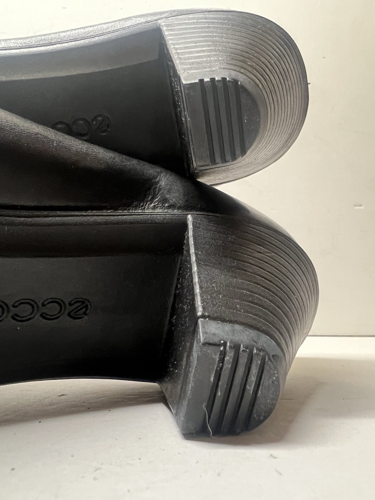 ECCO TOUCH 50 Classic Black Leather Pumps 2″ heel, Sz 38 Round Toe