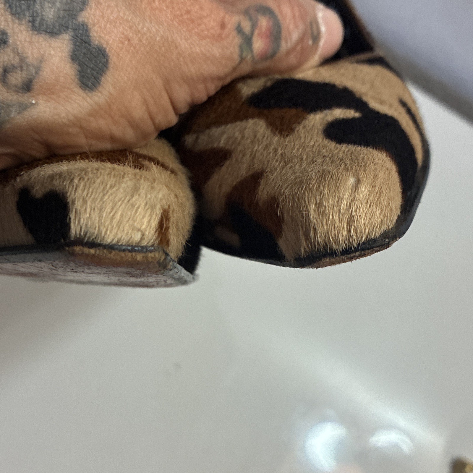 Stuart Weitzman 10B Women’s Fur/Leather Pointed Toe Slip-On Camo Print Pumps