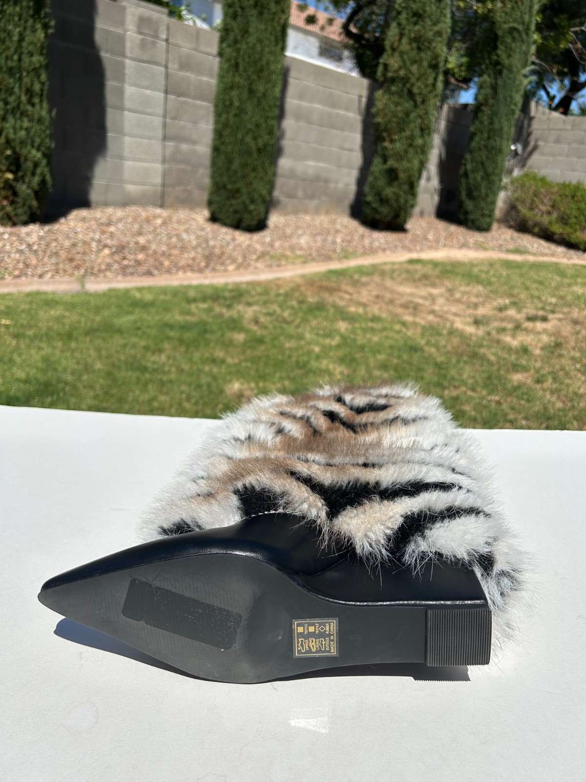 Azalea Wang Briash Boots Booties 8 Black & White Chevron Striped Faux Fur NEW