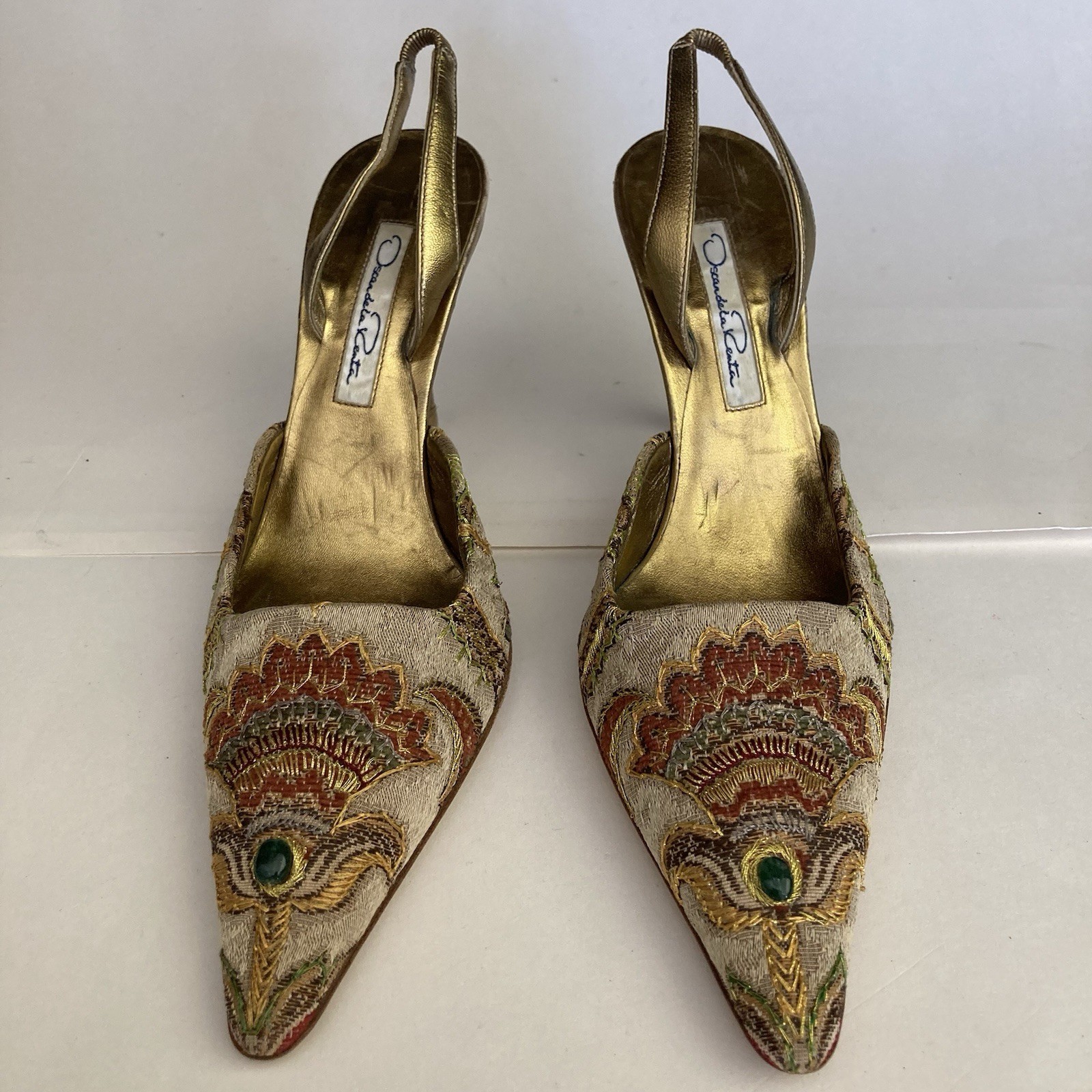 Oscar de la Renta Vero Curio US 5.5/6 EU 36 Embroidered Slingback Point Toe Heel
