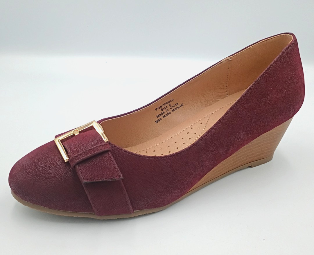 Journee Collection Graysn Slip-On Wedge Heel Wine (Dark Red) Womens Size 8 NEW