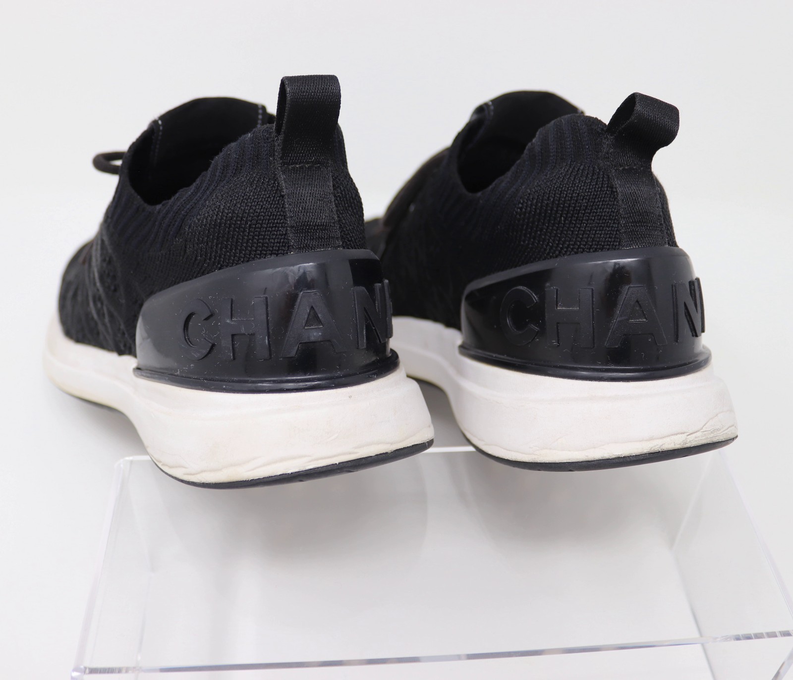 Chanel Tennies 39 Black Fabric Quilted Logo Matelasse Knit Sneakers