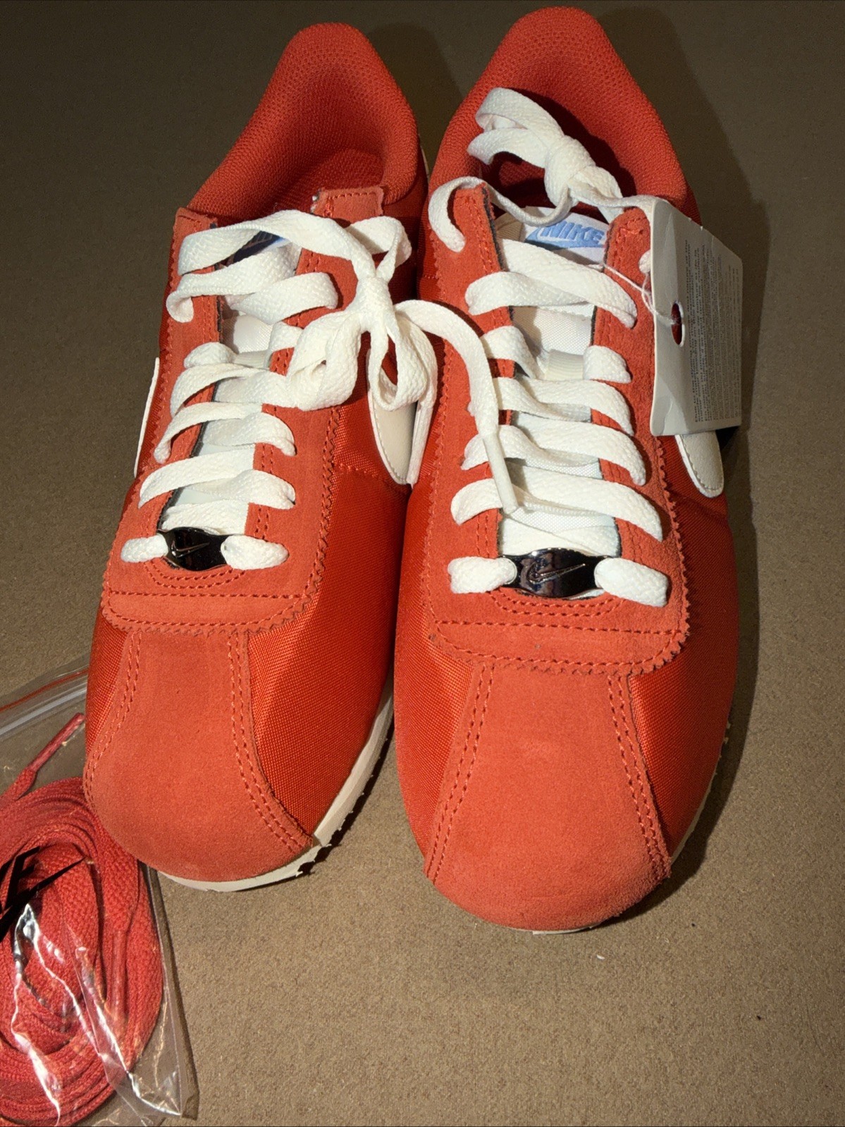 Nike Women’s Cortez Picante Red White Lace Up Casual Sneakers DZ2795-601 Size 8