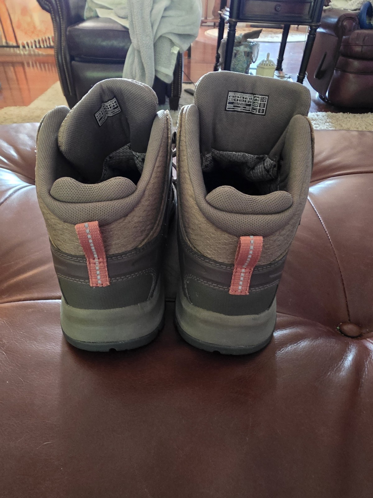 BRAND NEW-Keen Terradora II Leather Mid WP – Size 10 Women’s – Brindle/Redwood